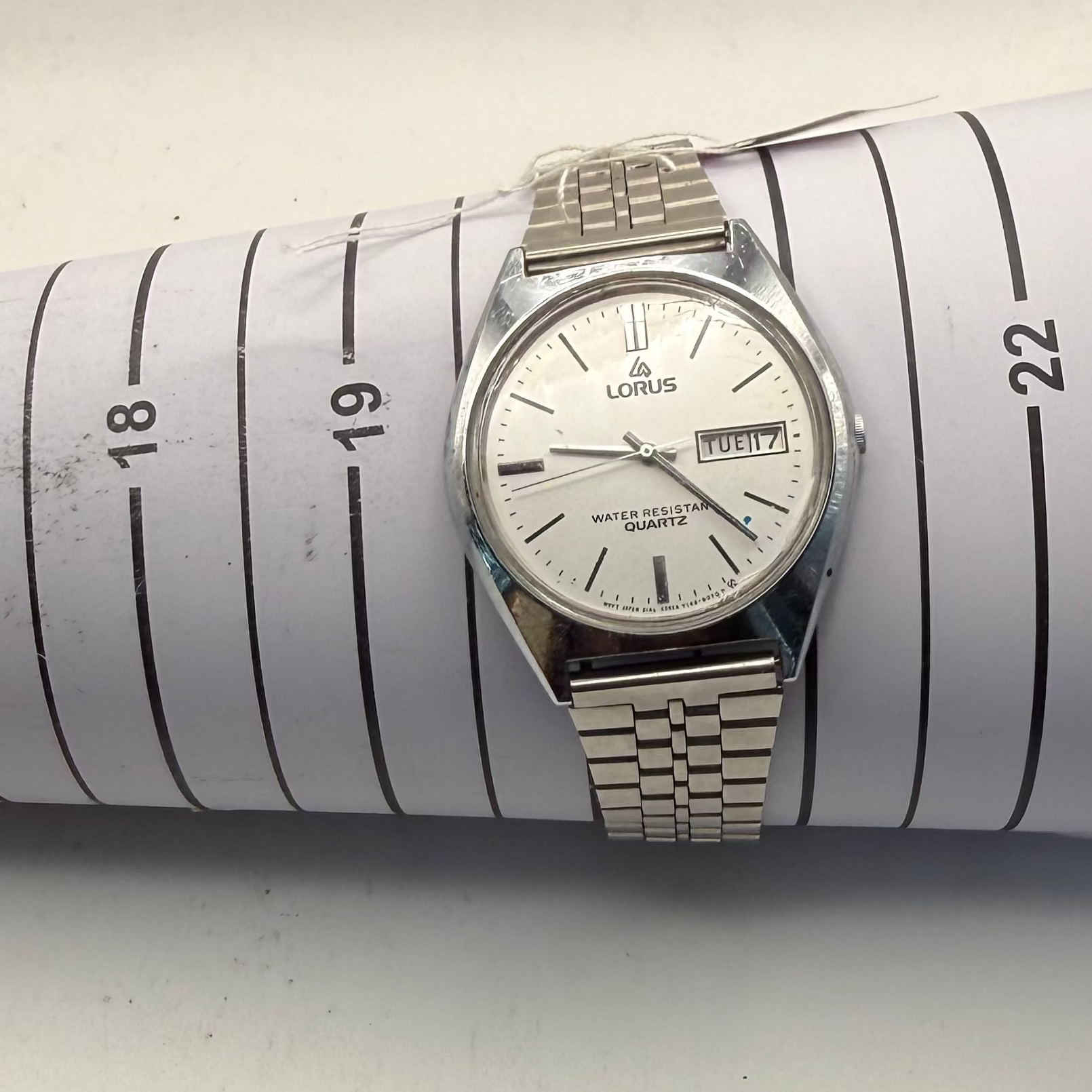 Lorus Day Date Silver- £29.99