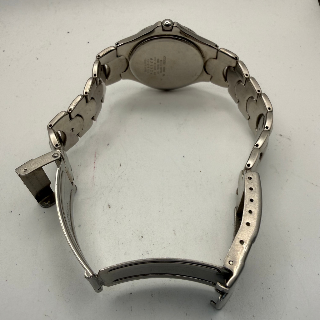 Citizen Quartz WR50 Silver Dial Stainless Steel Bracelet Watch 40mm (Fully Tested and Working)- £60.00