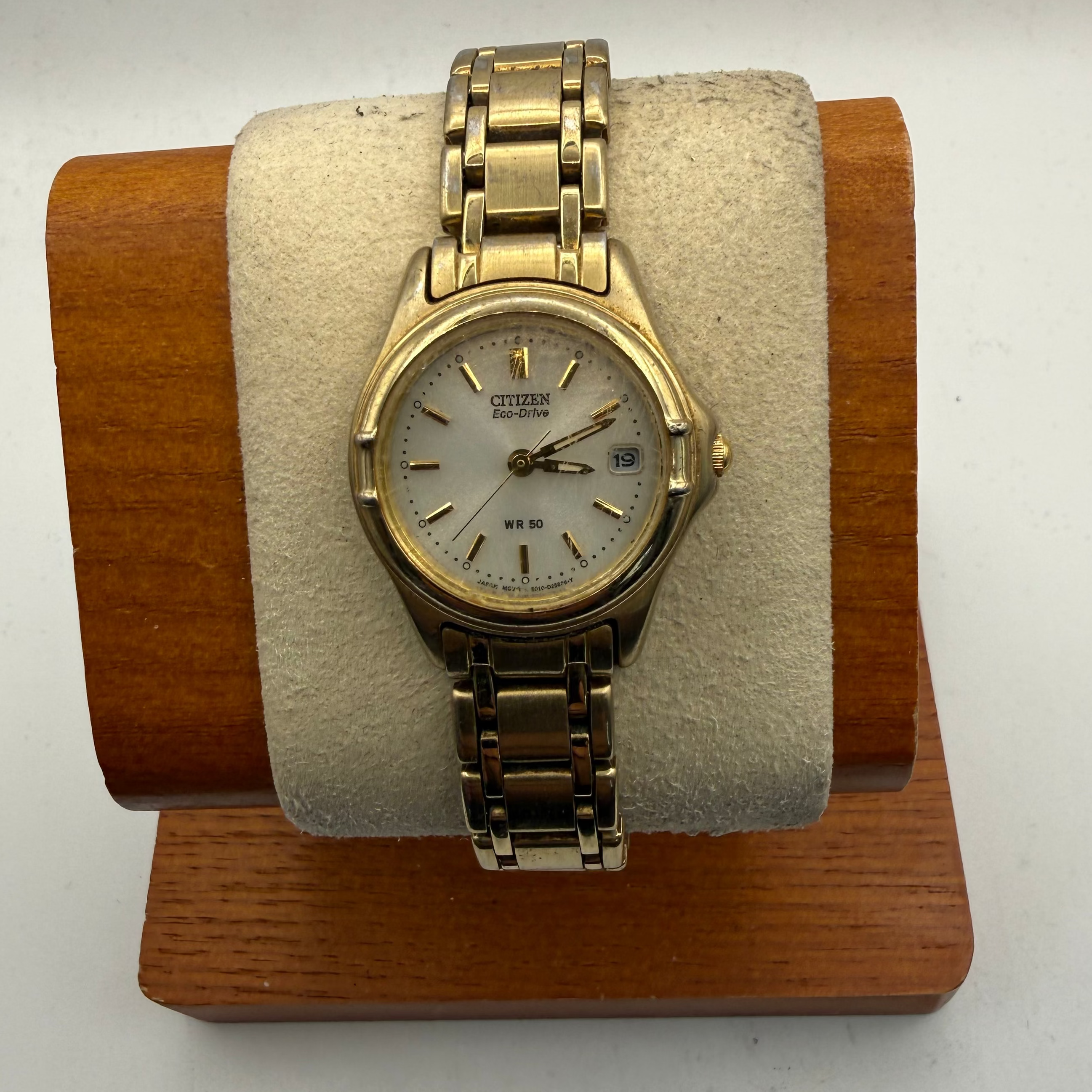 Citizen Eco-Drive Gold Tone Ladies Watch White Dial Date 27mm (Fully Tested and Working)- £30.00