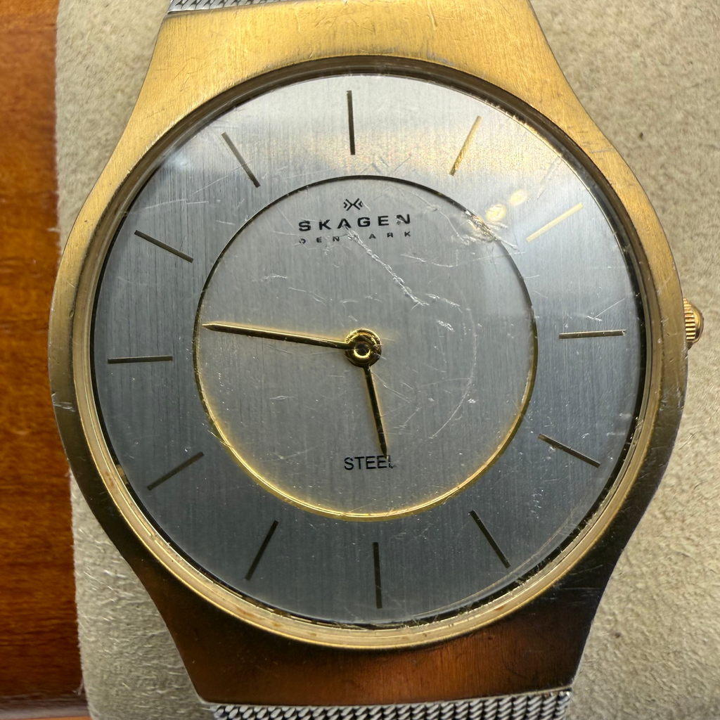 Skagen Denmark 233LGS Ultra Slim Mesh Bracelet Watch 36mm (Fully Tested and Working)- £15.00