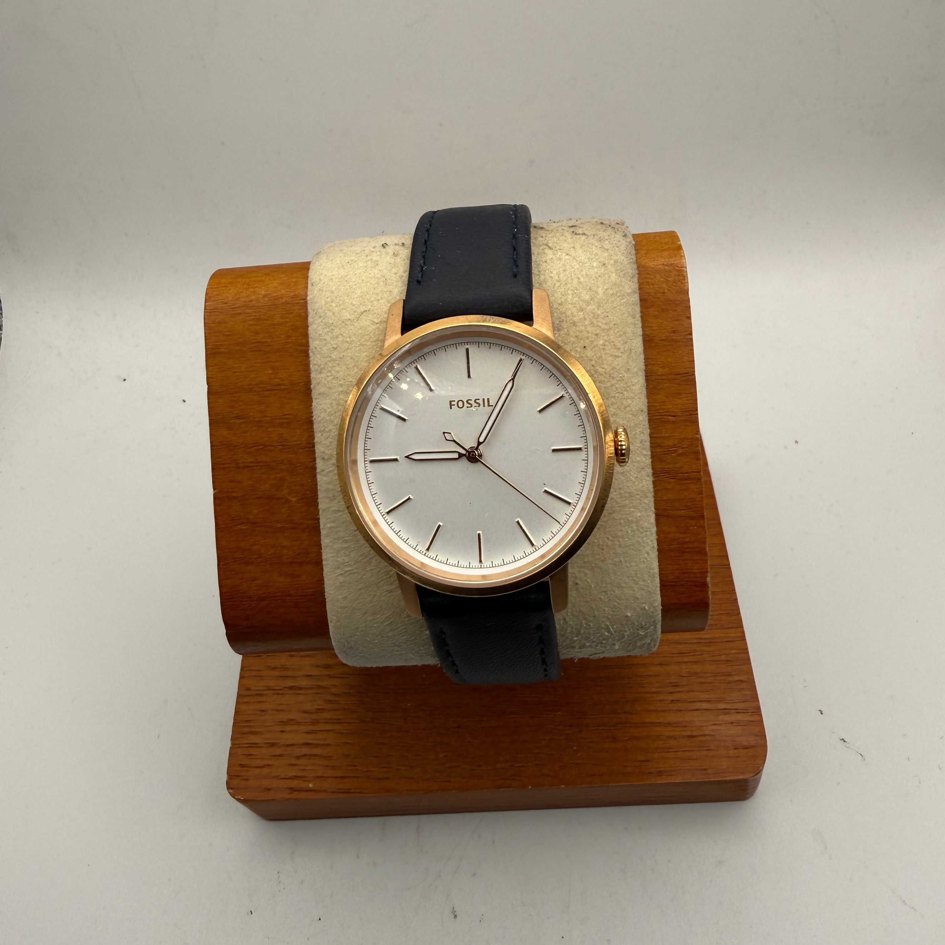 Fossil Minimalist Rose Gold Tone White Dial Ladies Watch 36mm (Fully Tested and Working)- £25.00