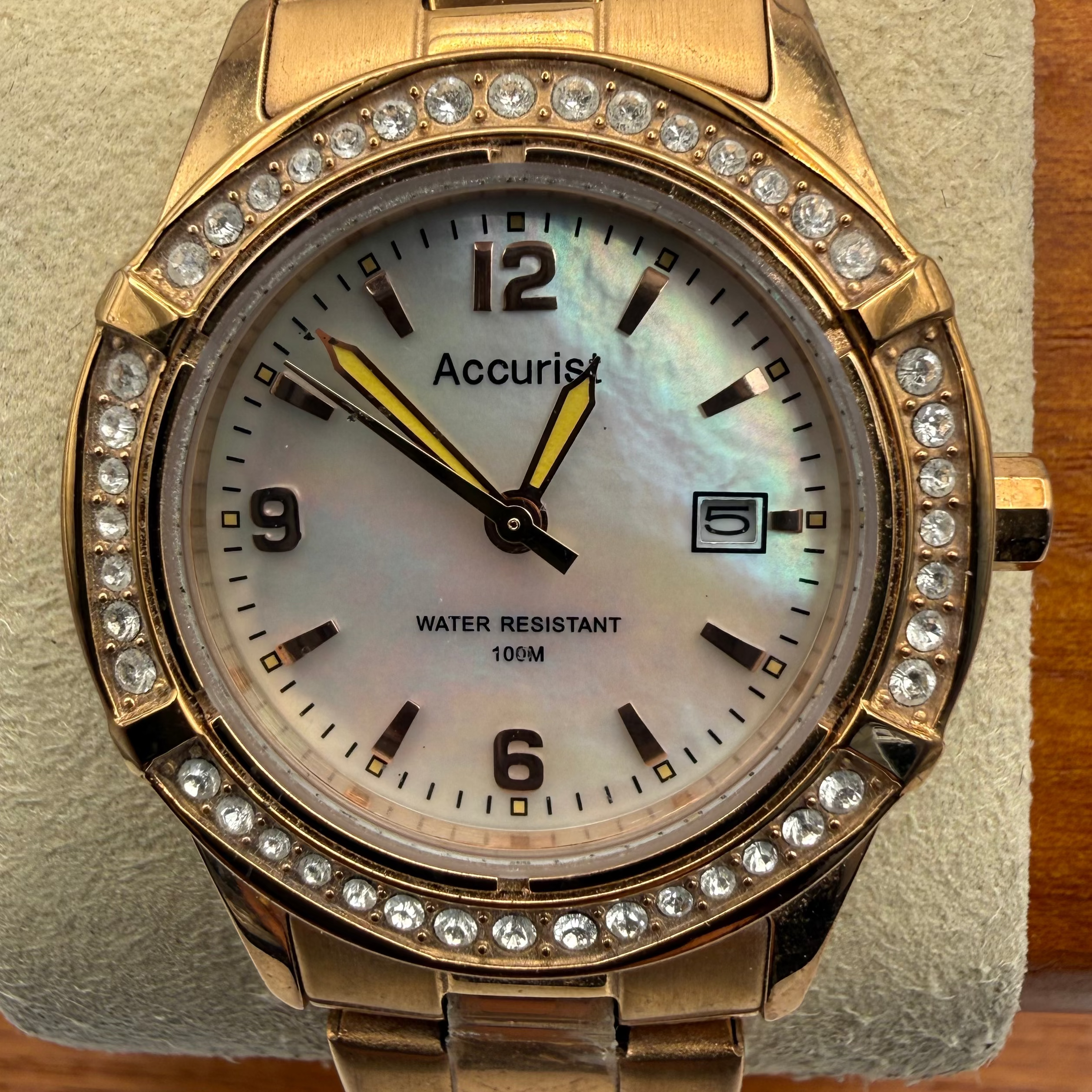 Accurist Ladies Rose Gold Tone Crystal Bezel Watch (Fully Tested and Working)- £25.00