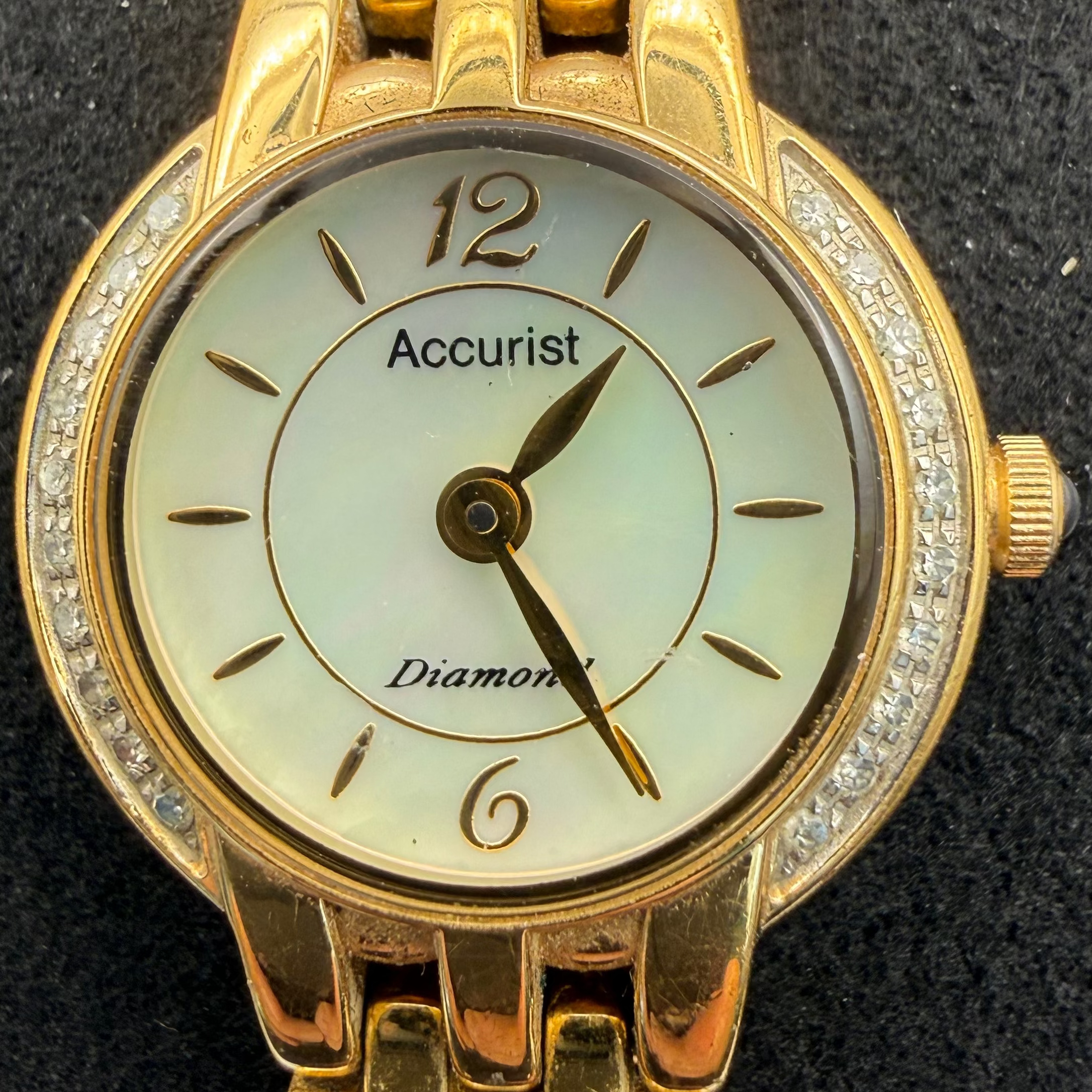 Accurist Diamond Ladies Watch (Fully Tested and Working)- £20.00