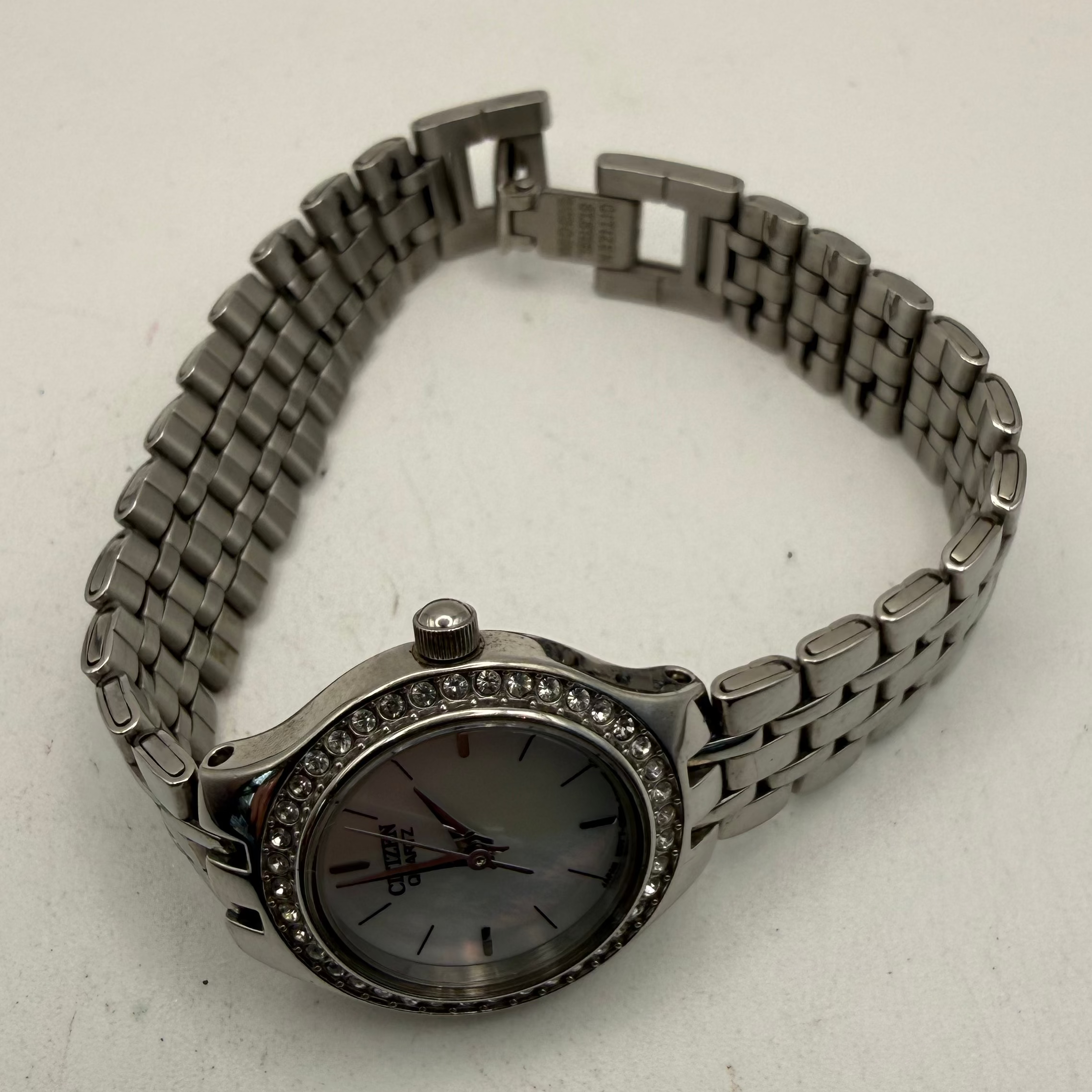 Citizen Quartz Mother of Pearl Crystal Bezel Ladies Watch (Fully Tested and Working)- £30.00