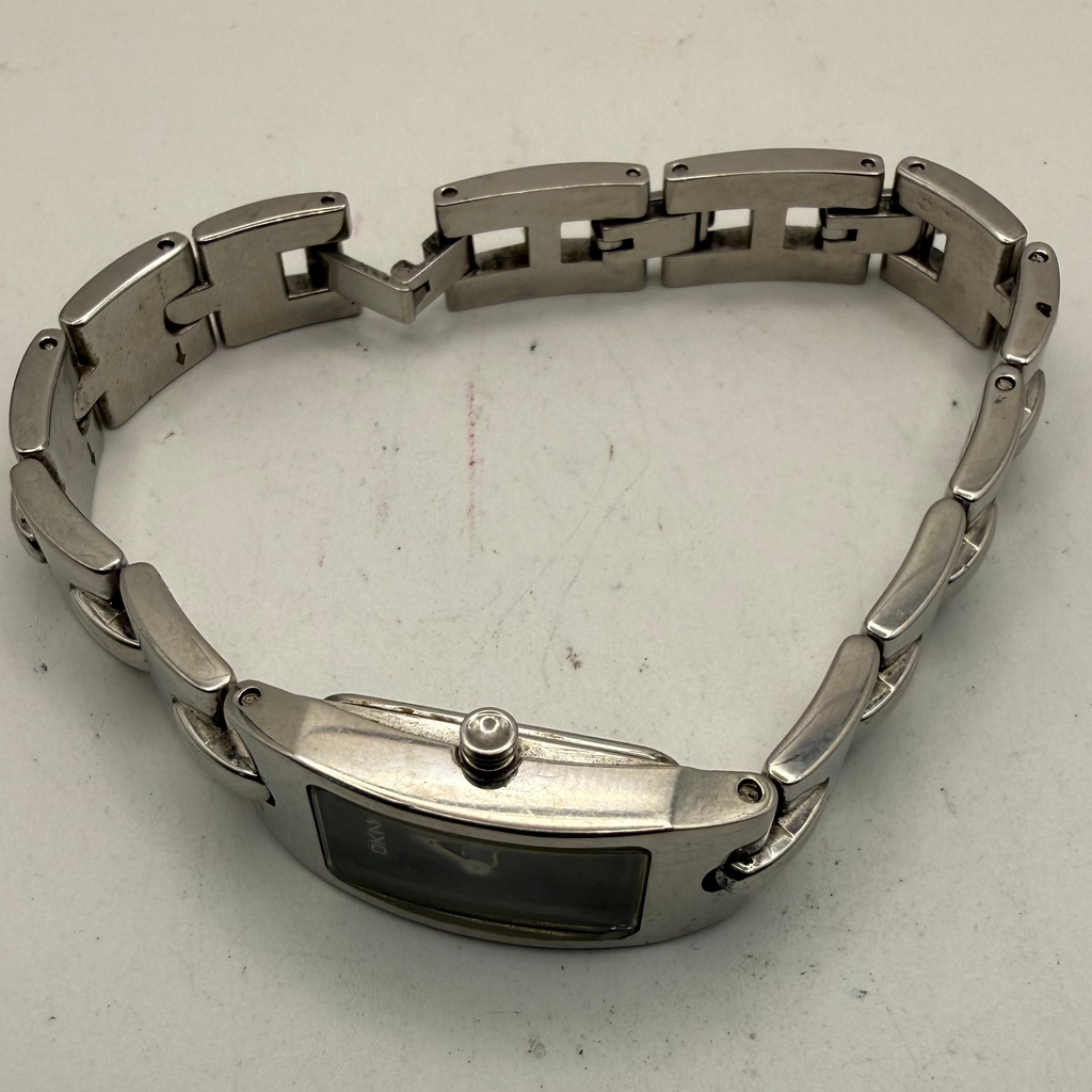 DKNY Ladies Bracelet Watch Black Dial (Fully Tested and Working)- £25.00