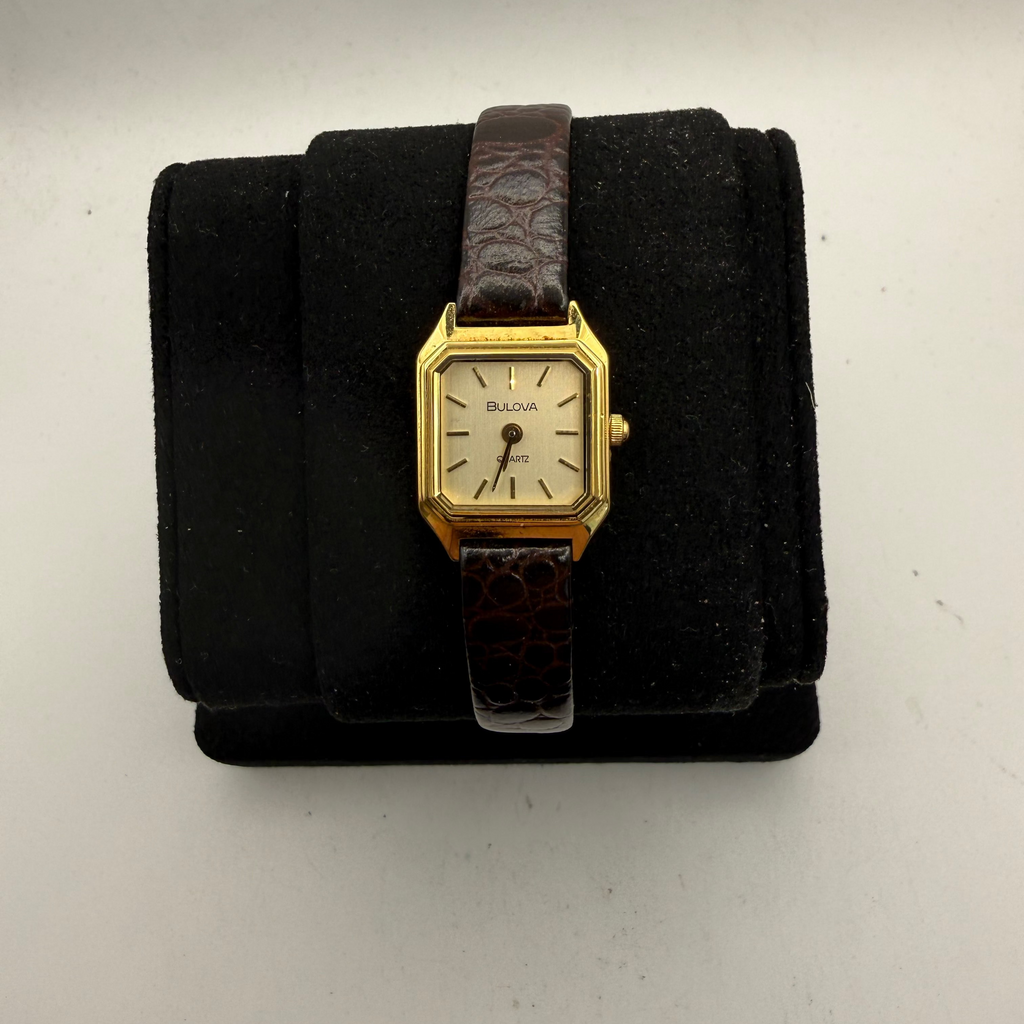 Bulova Ladies Quartz Gold Tone Watch (Fully Tested and Working)- £20.00