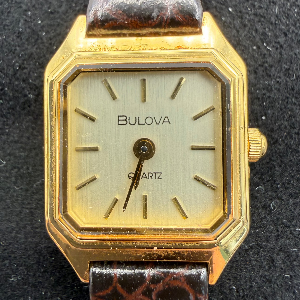 Bulova Ladies Quartz Gold Tone Watch (Fully Tested and Working)- £20.00
