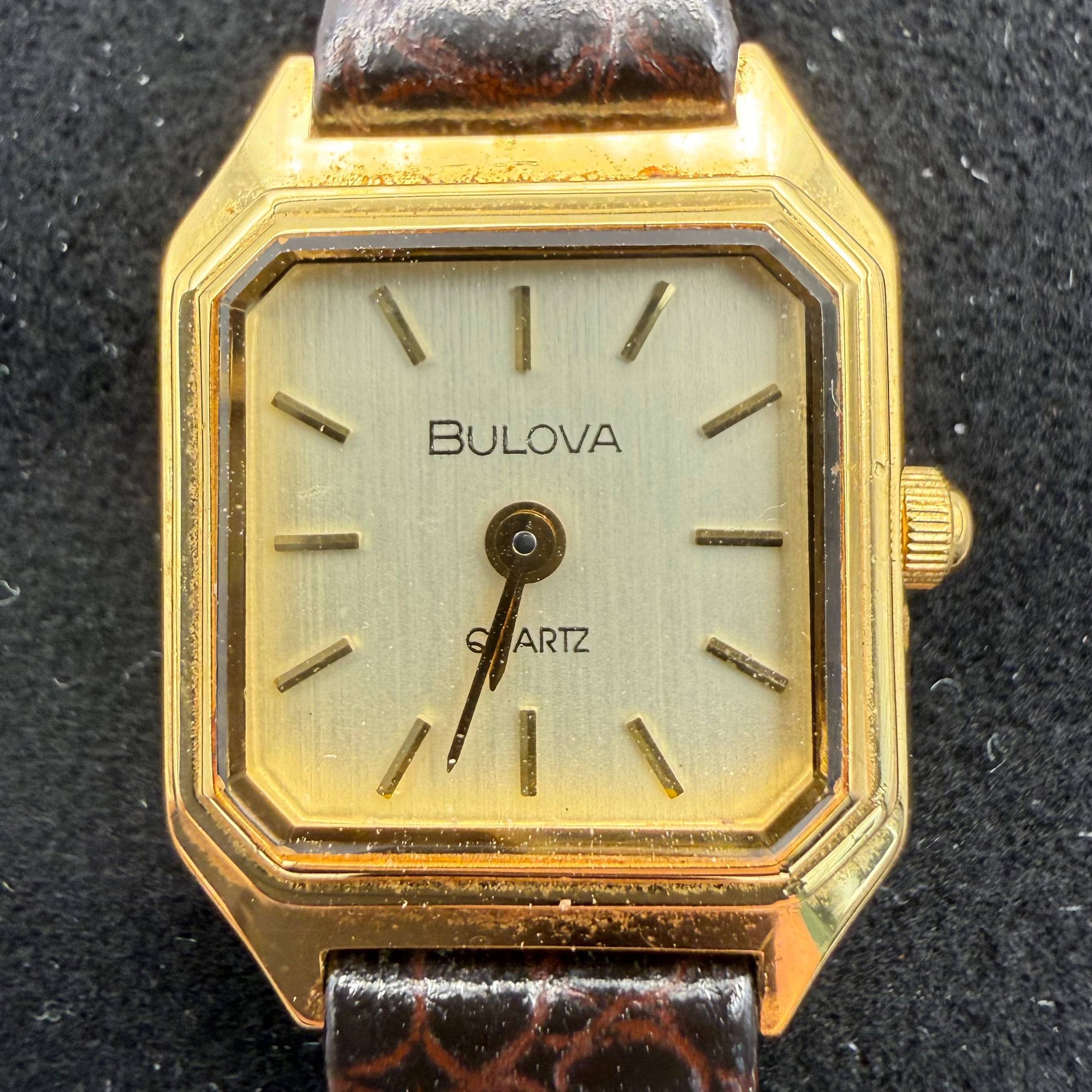 Bulova Ladies Quartz Gold Tone Watch (Fully Tested and Working)- £20.00