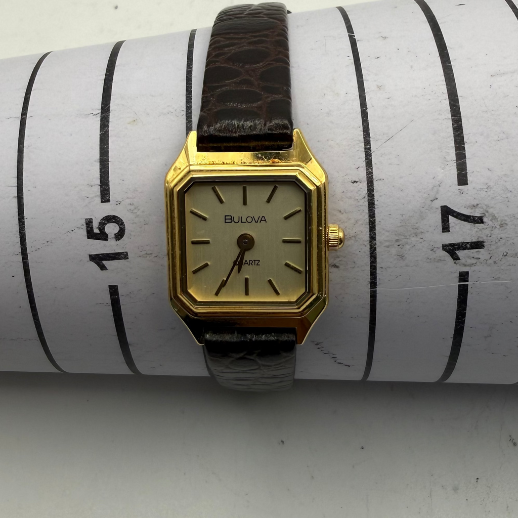 Bulova Ladies Quartz Gold Tone Watch (Fully Tested and Working)- £20.00
