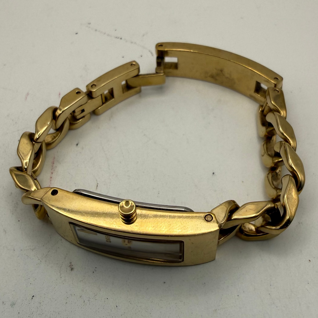DKNY Ladies Gold Tone Bracelet Watch (Fully Tested and Working)- £20.00