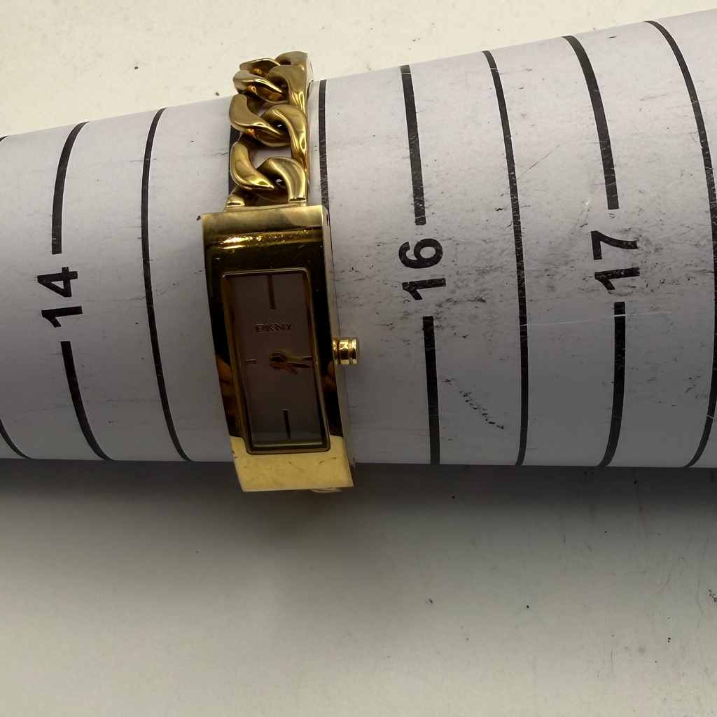 DKNY Ladies Gold Tone Bracelet Watch (Fully Tested and Working)- £20.00