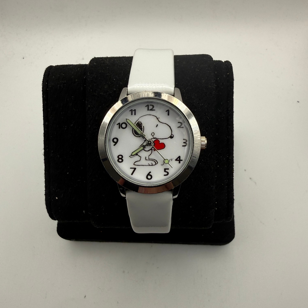 Snoopy Heart Dial Watch (Fully Tested and Working)- £15.00
