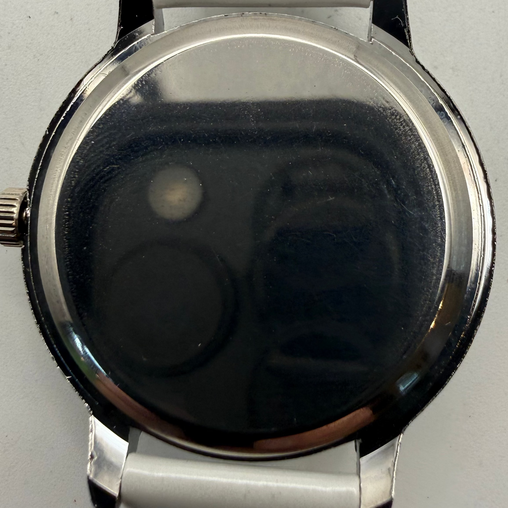 Snoopy Heart Dial Watch (Fully Tested and Working)- £15.00