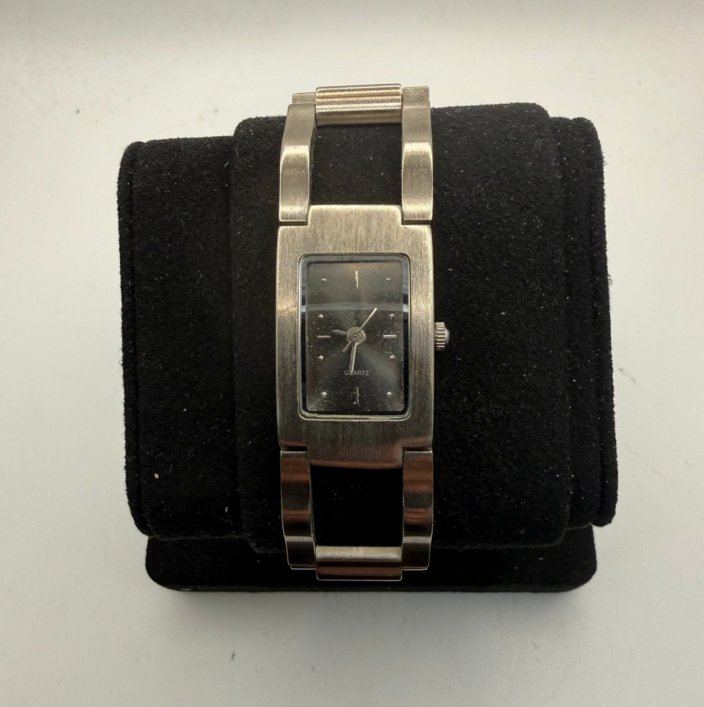 Ladies Quartz Bracelet Watch (Fully Tested and Working)- £10.00