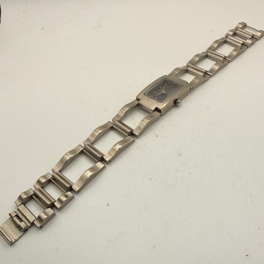 Ladies Quartz Bracelet Watch (Fully Tested and Working)- £10.00