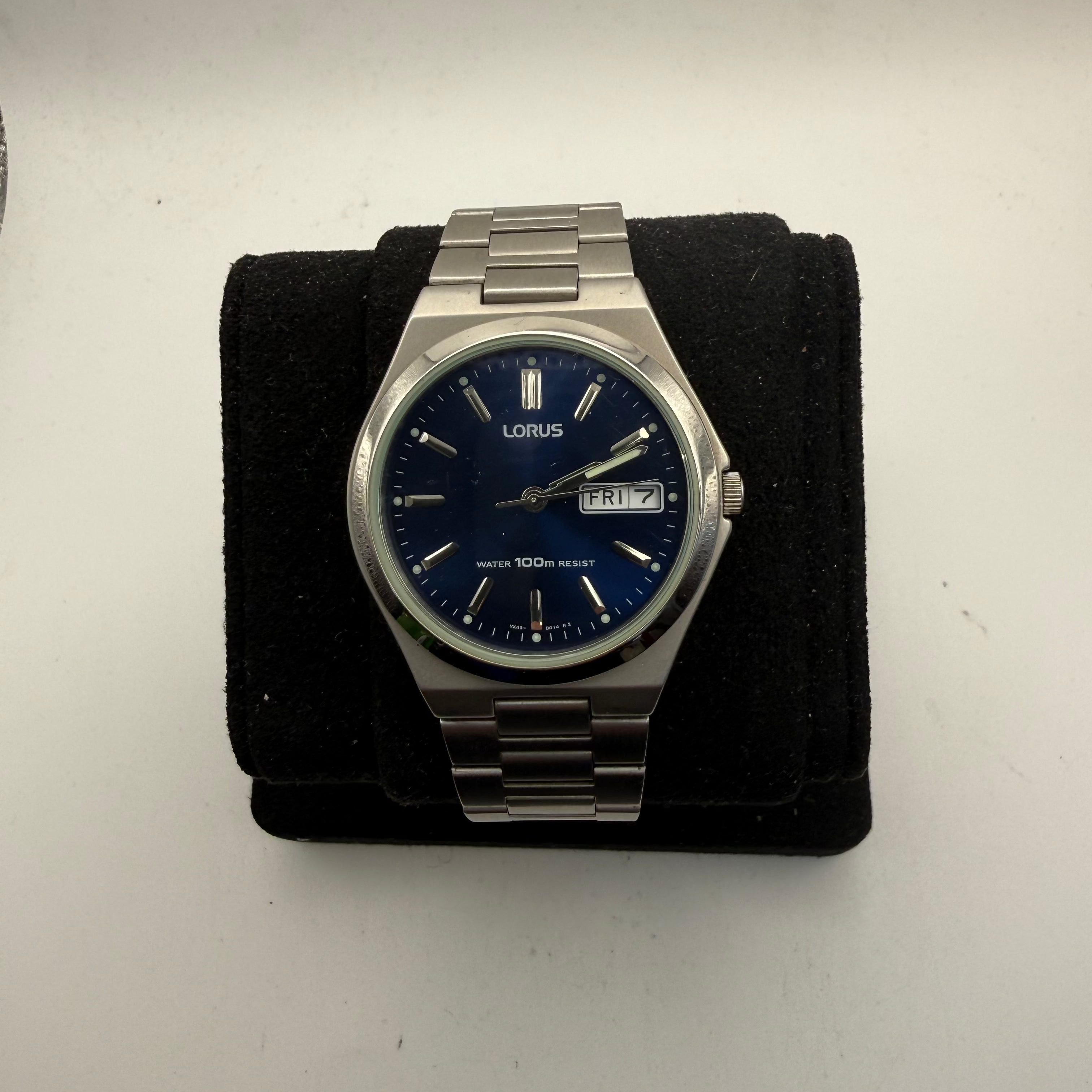 Lorus VX43-X012 Blue Dial Day Date Watch (Fully Tested and Working)- £35.00