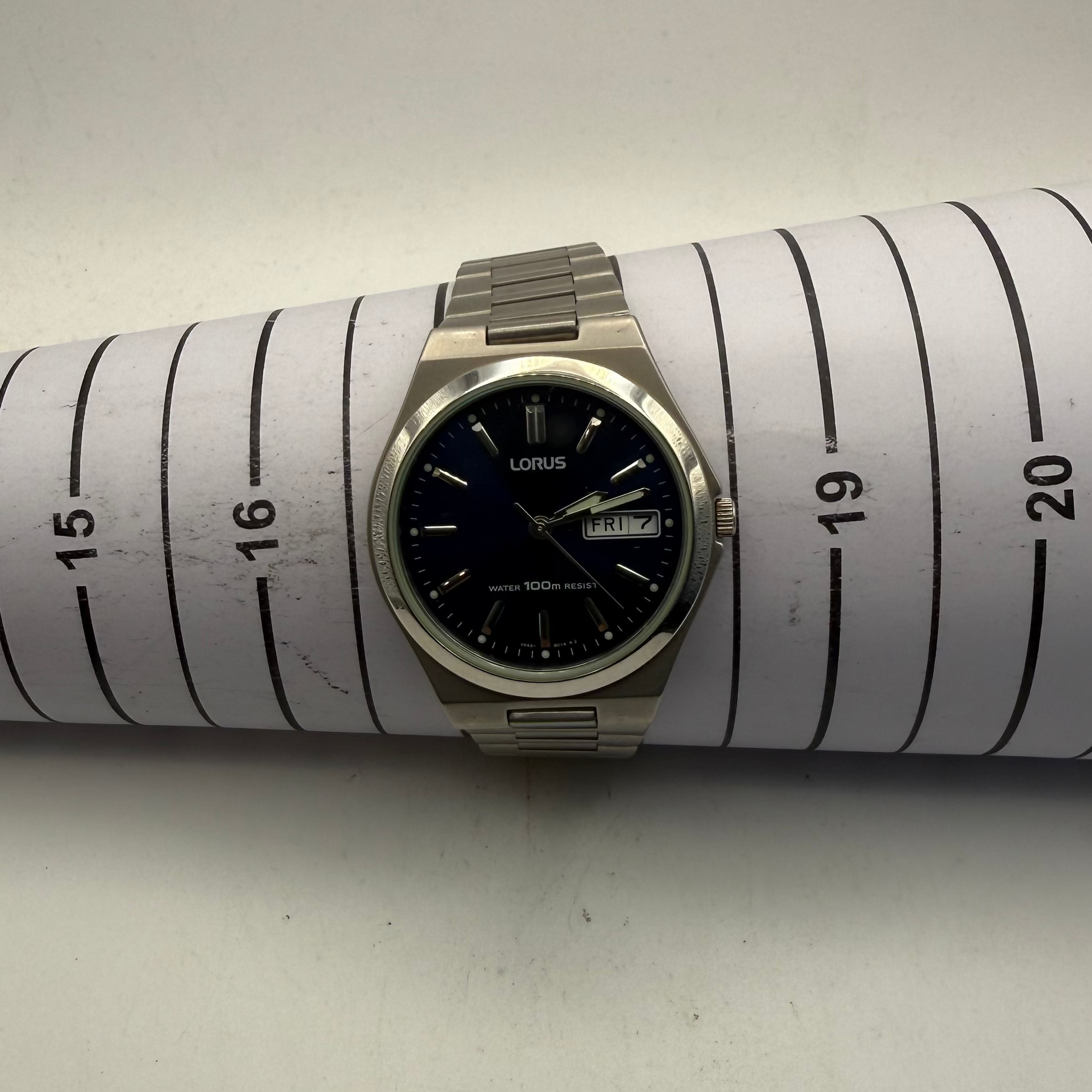 Lorus VX43-X012 Blue Dial Day Date Watch (Fully Tested and Working)- £35.00