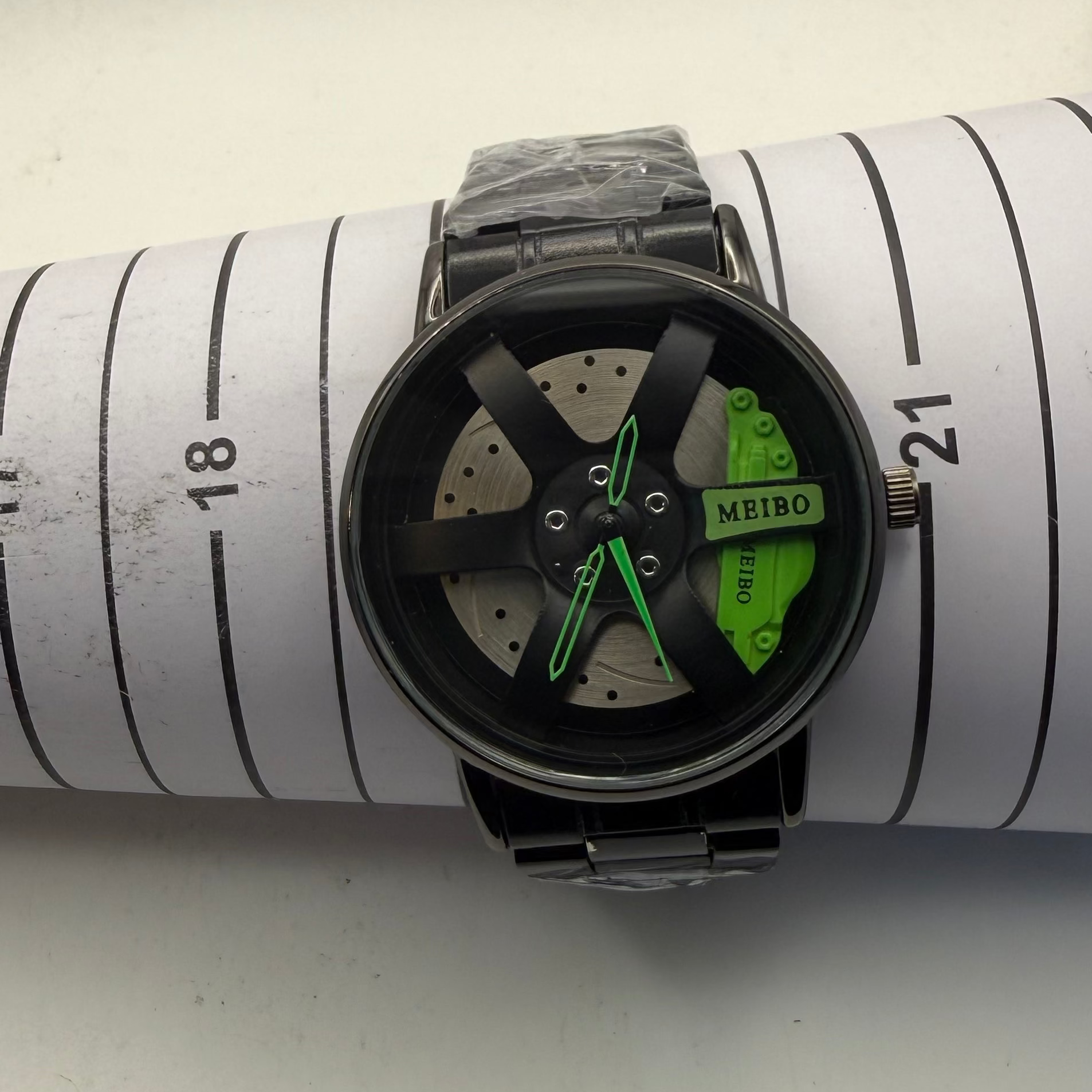 MEIBO Alloy Wheel Design Watch Black & Green – New In Box Statement Timepiece- £24.99