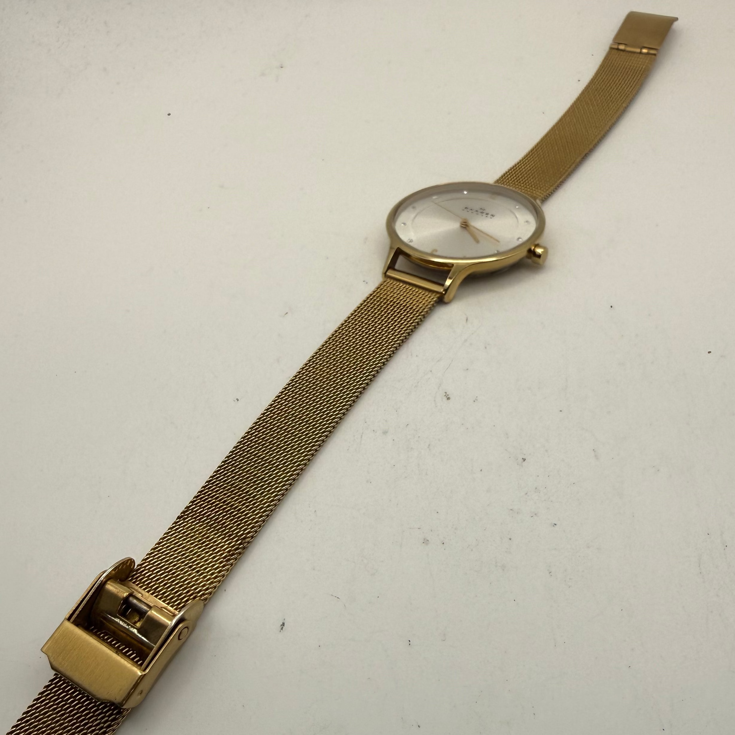 Skagen Denmark SKW2150 Ladies Gold Tone Mesh Bracelet Watch (Fully Tested and Working)- £30.00
