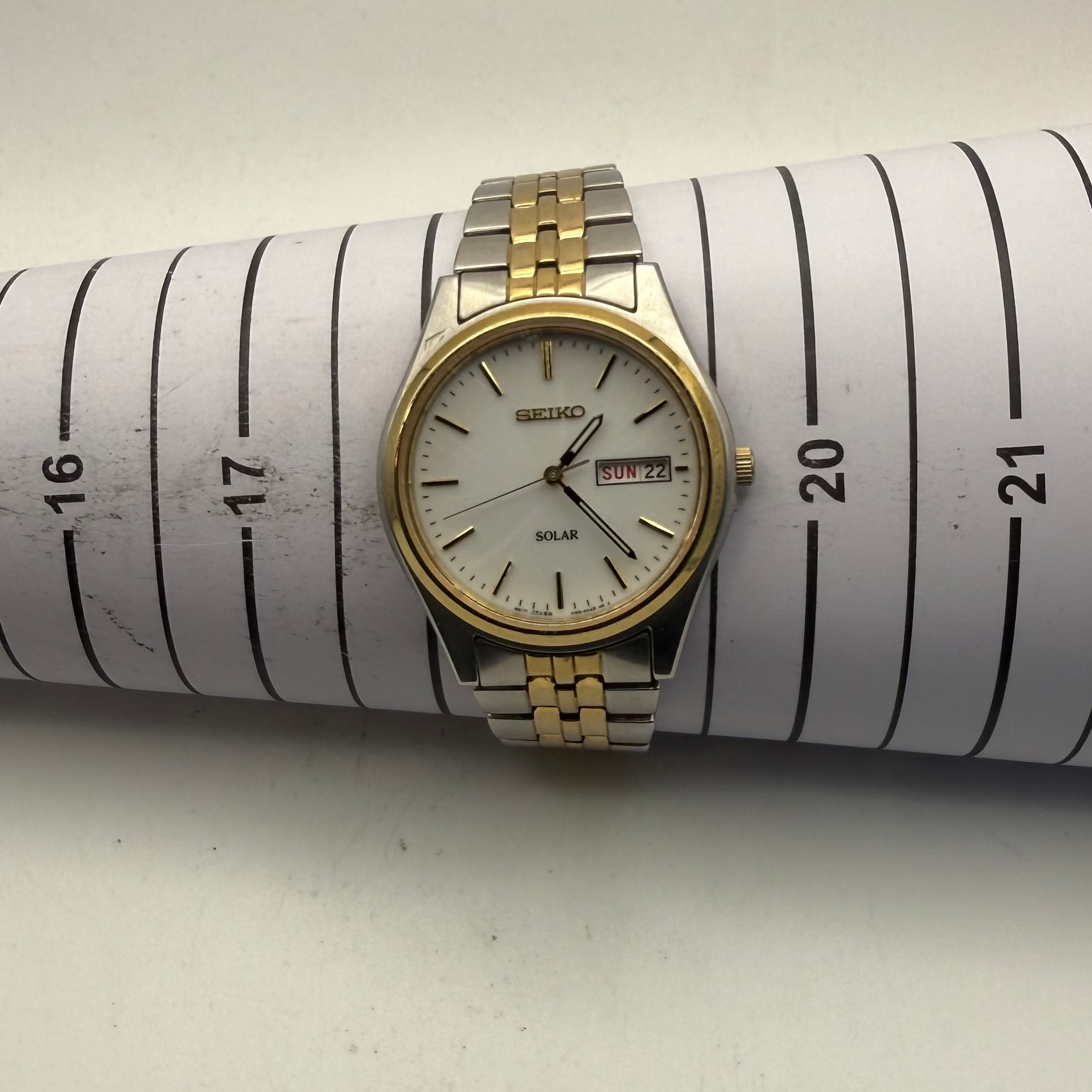 Seiko Solar Day Date Two-Tone Bracelet Watch V158-0AA0 (Fully Tested and Working)- £90.00