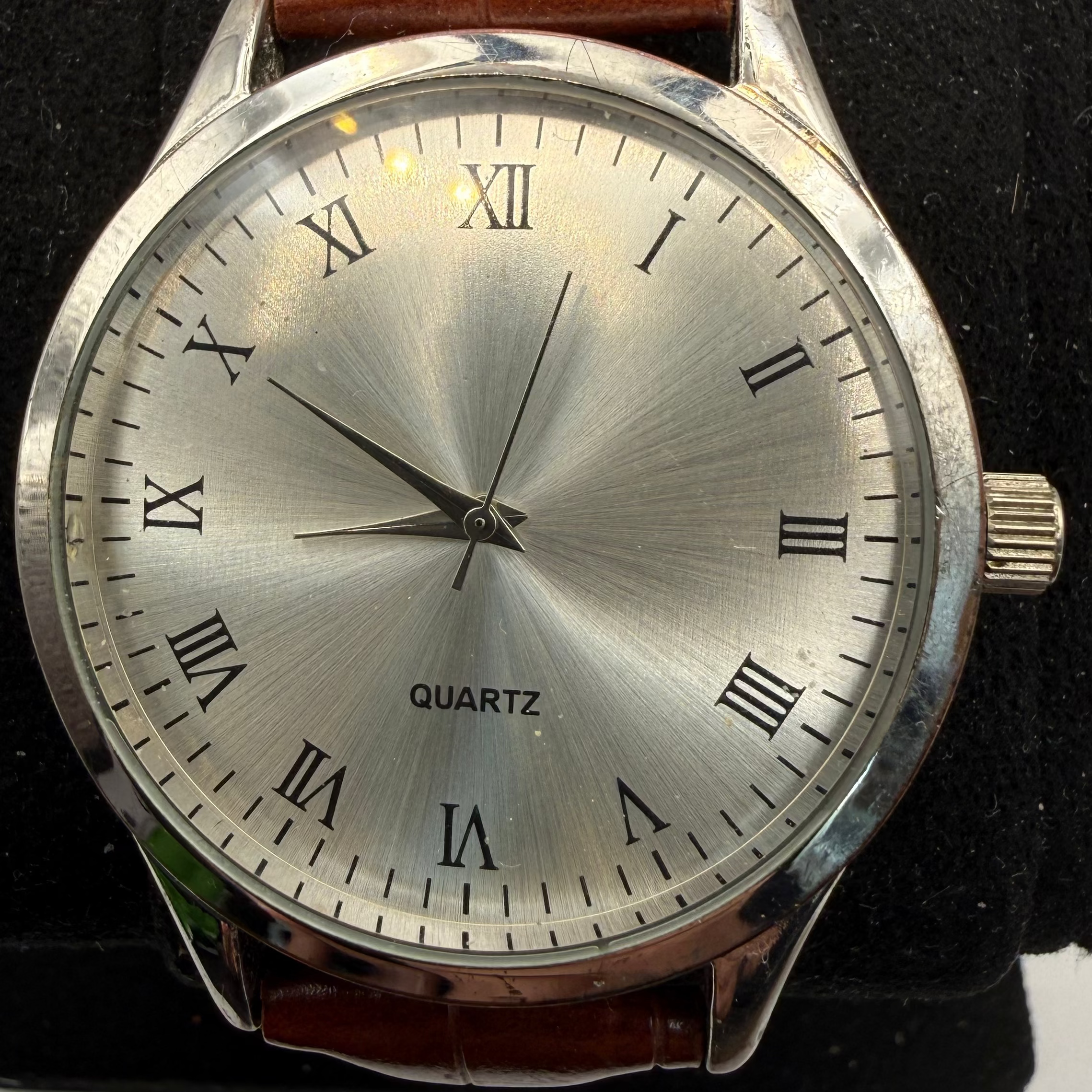 Classic Roman Numeral Quartz Dress Watch (Fully Tested and Working)- £20.00