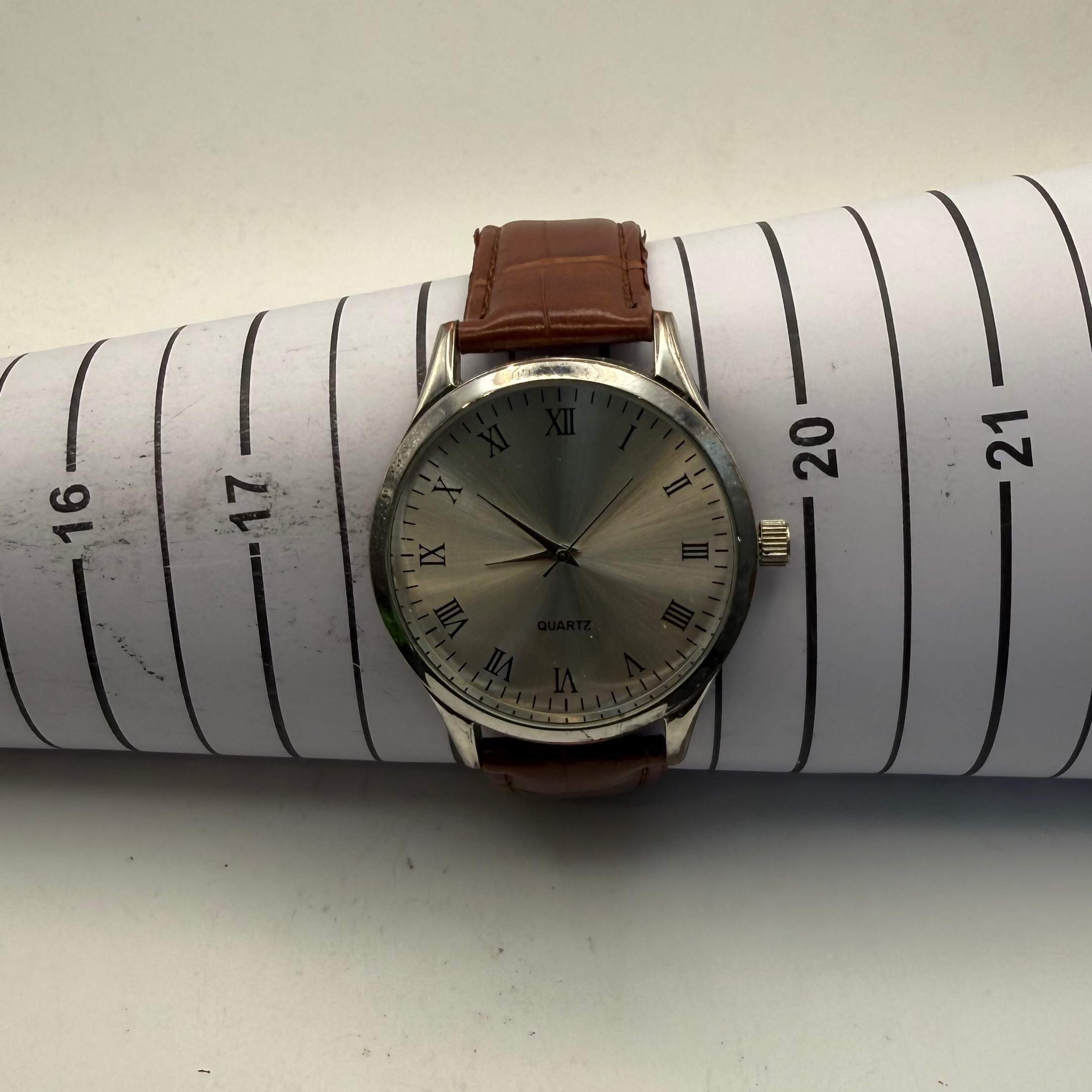 Classic Roman Numeral Quartz Dress Watch (Fully Tested and Working)- £20.00
