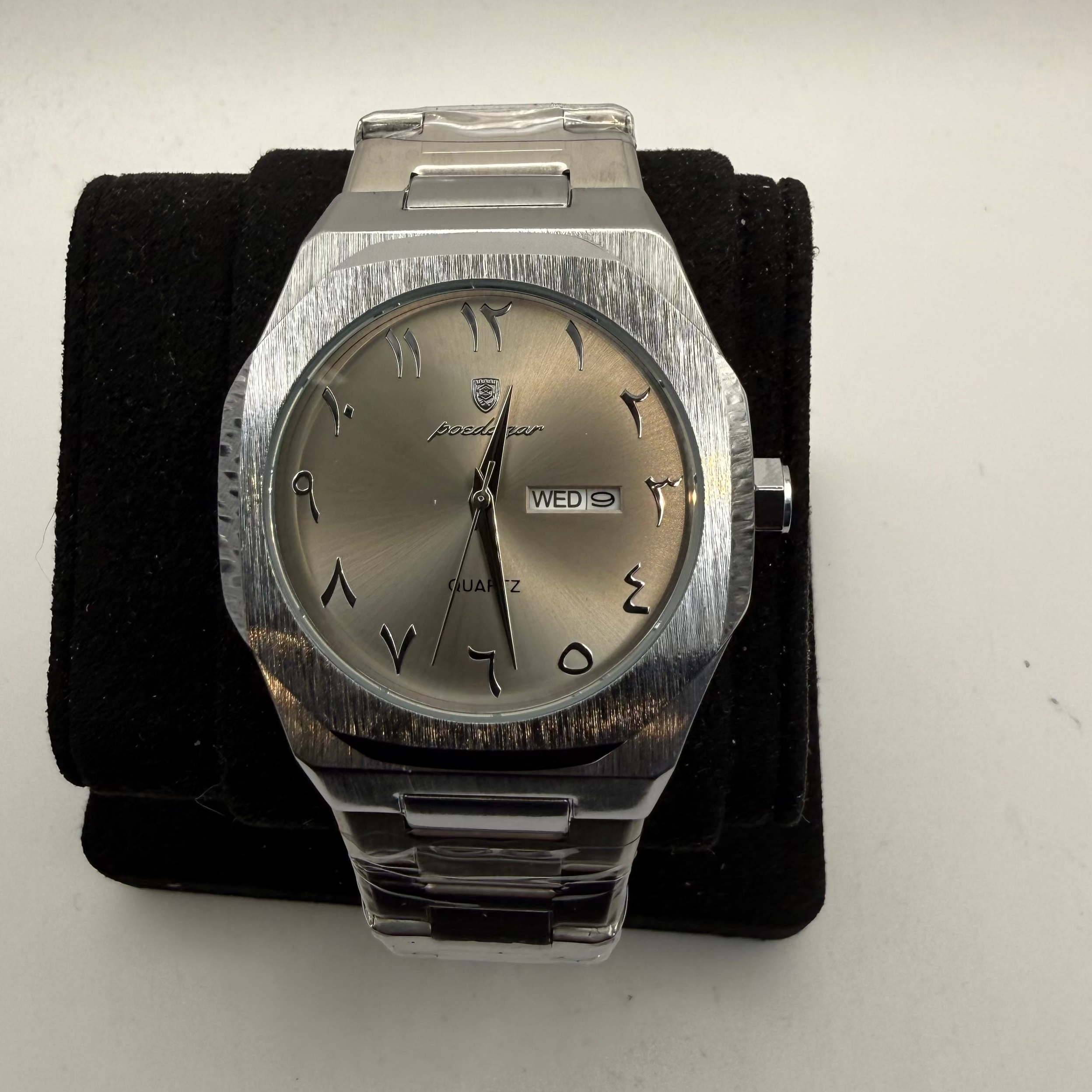 Poedagar Quartz Day-Date Watch- £45.00