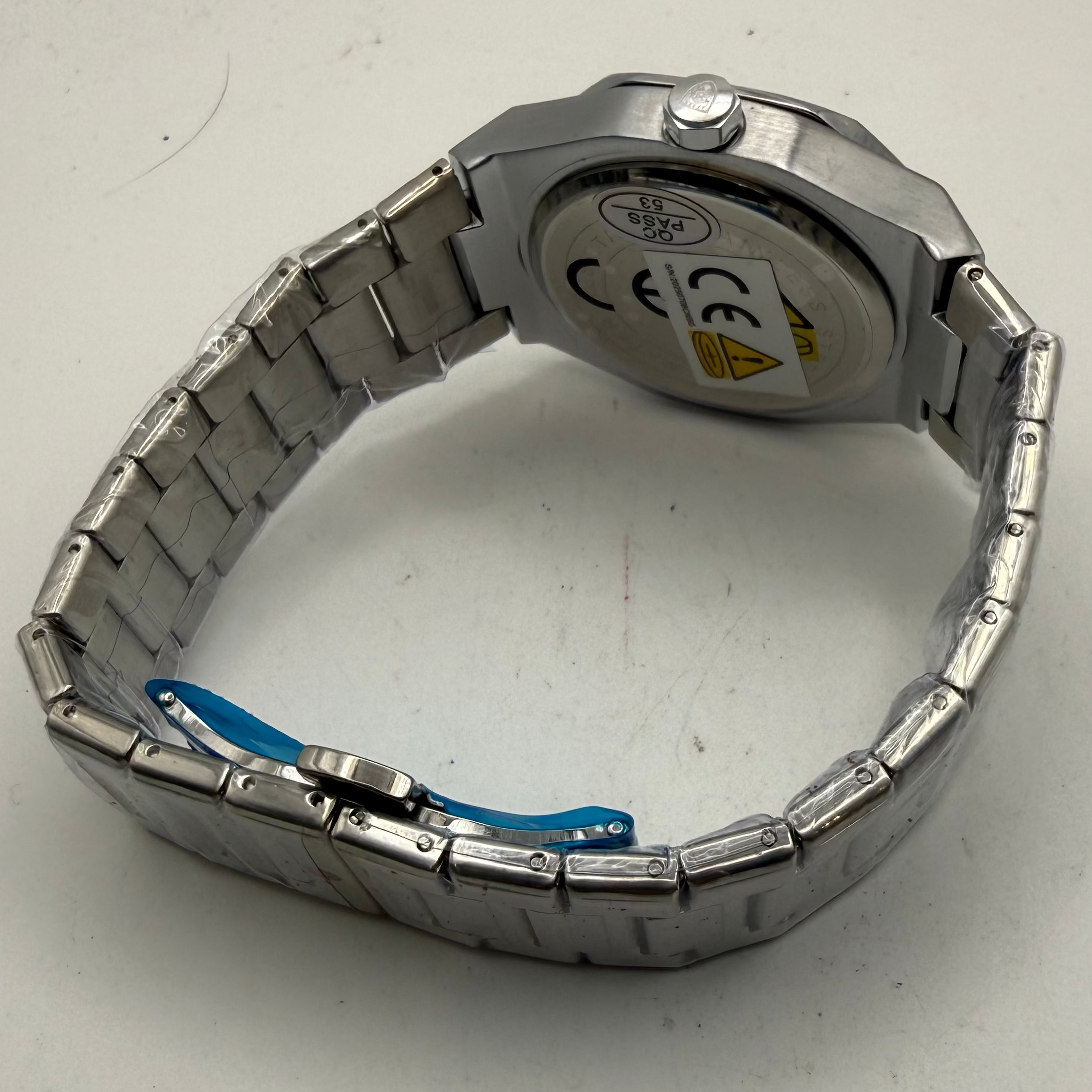 Poedagar Quartz Day-Date Watch- £45.00