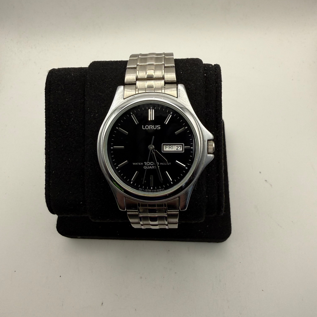 Lorus Quartz Day/Date 100m – Black Dia- £44.99