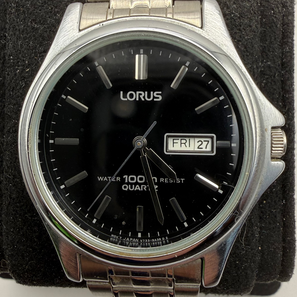 Lorus Quartz Day/Date 100m – Black Dia- £44.99