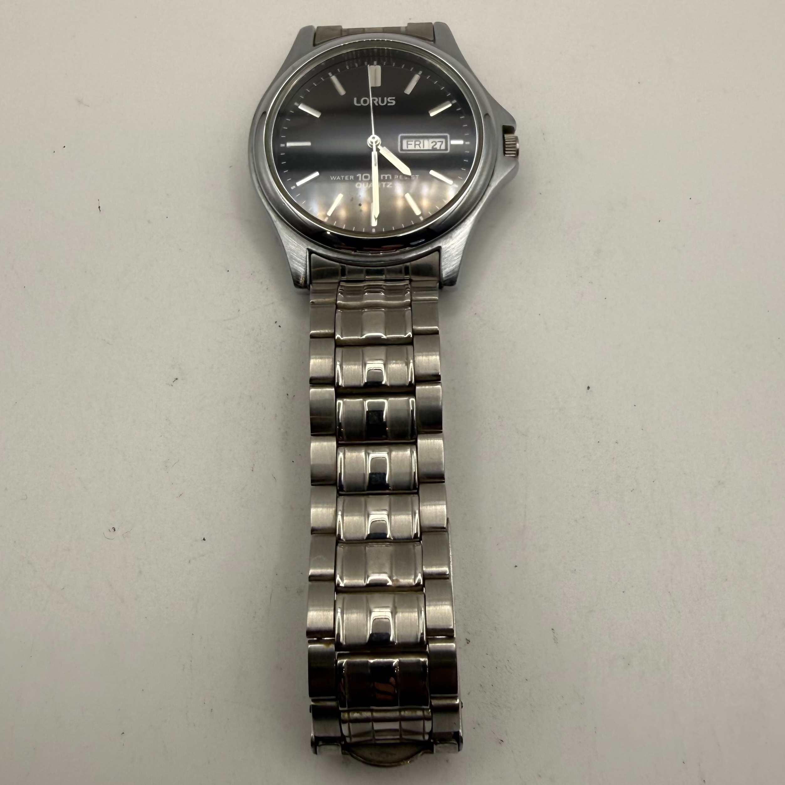 Lorus Quartz Day/Date 100m – Black Dia- £44.99