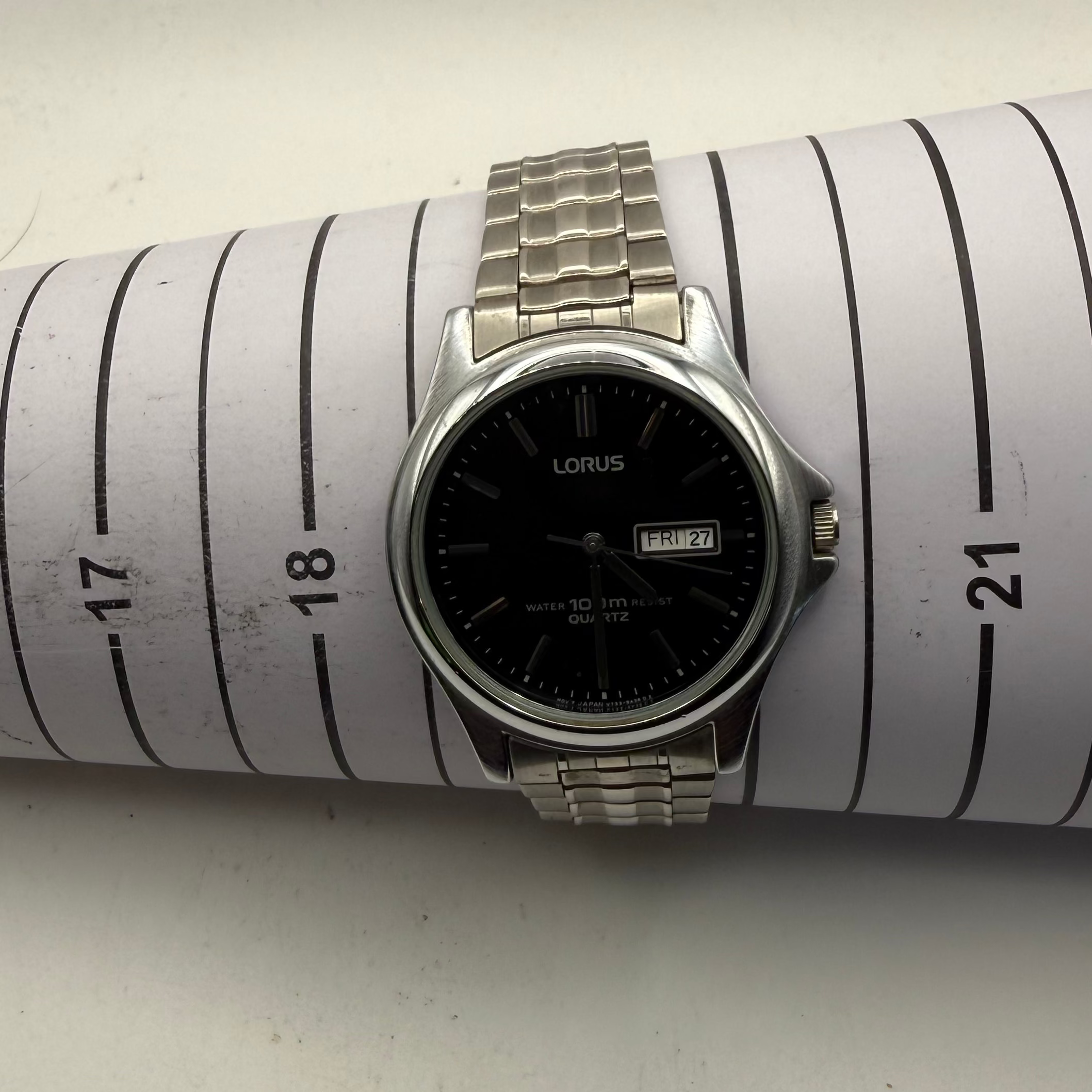 Lorus Quartz Day/Date 100m – Black Dia- £44.99
