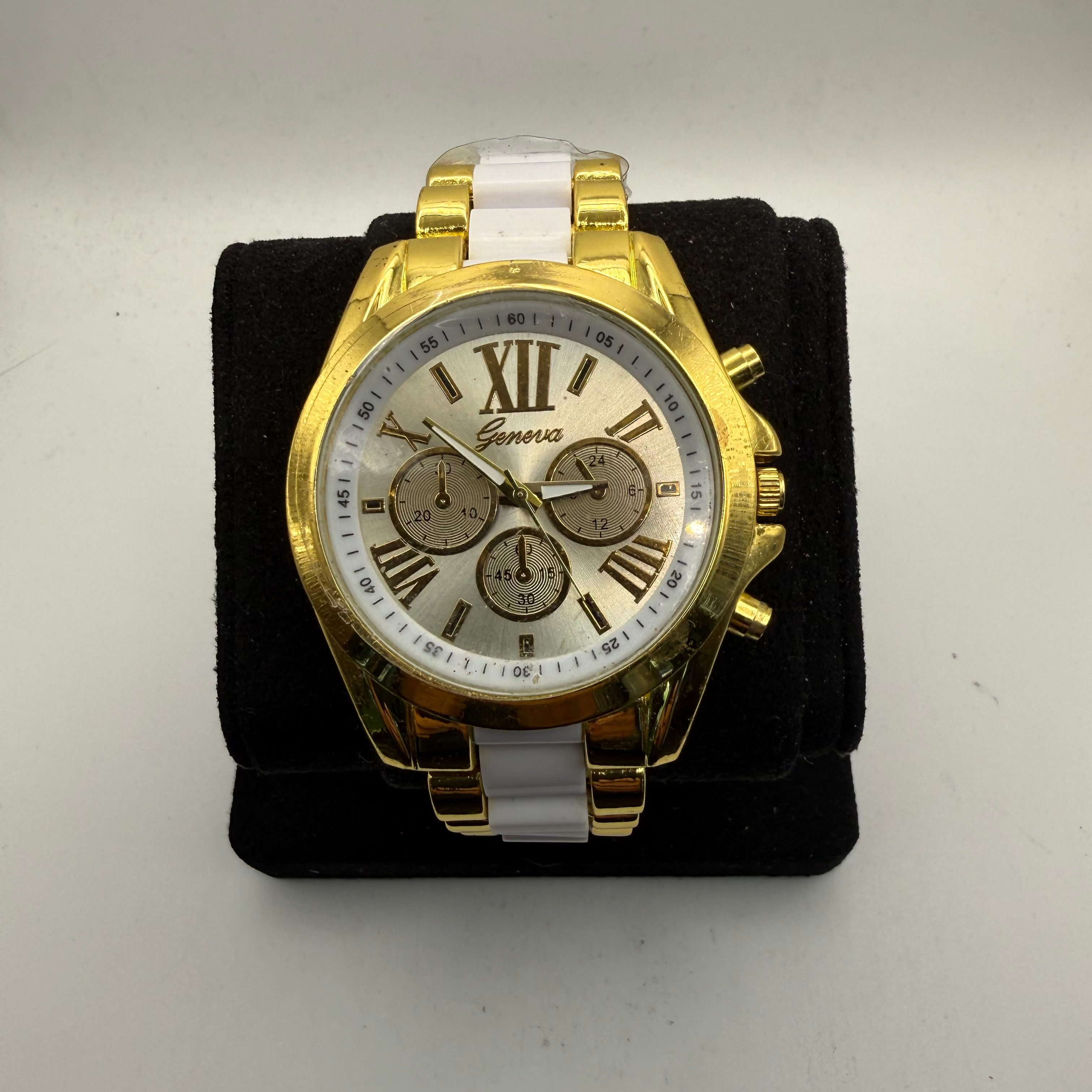 Geneva Gold Tone White Bracelet Roman Numeral Fashion Watch 46mm- £10.00