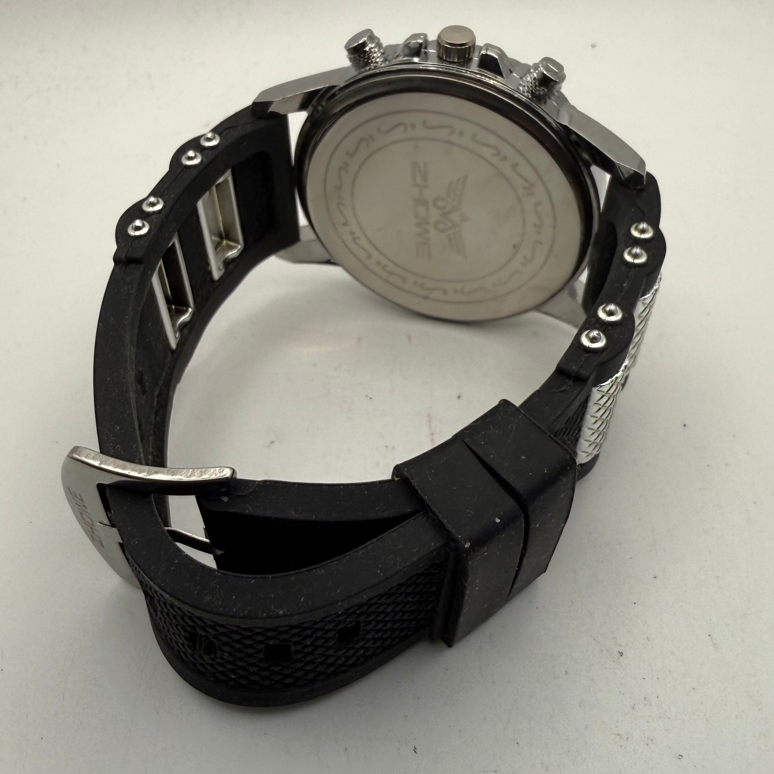 ZHOWE Men's Black Silicone Strap Sports Watch 49mm Boxed- £12.00