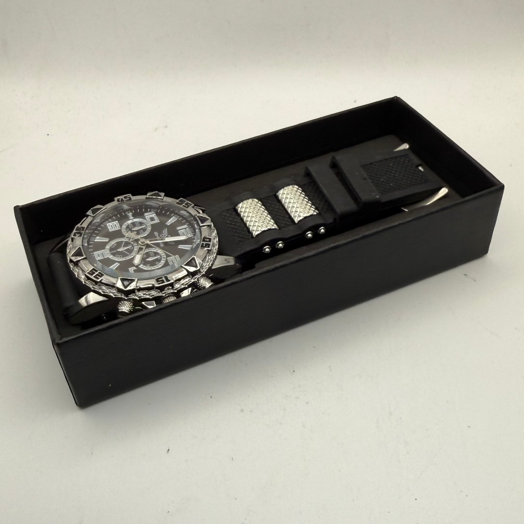 ZHOWE Men's Black Silicone Strap Sports Watch 49mm Boxed- £12.00