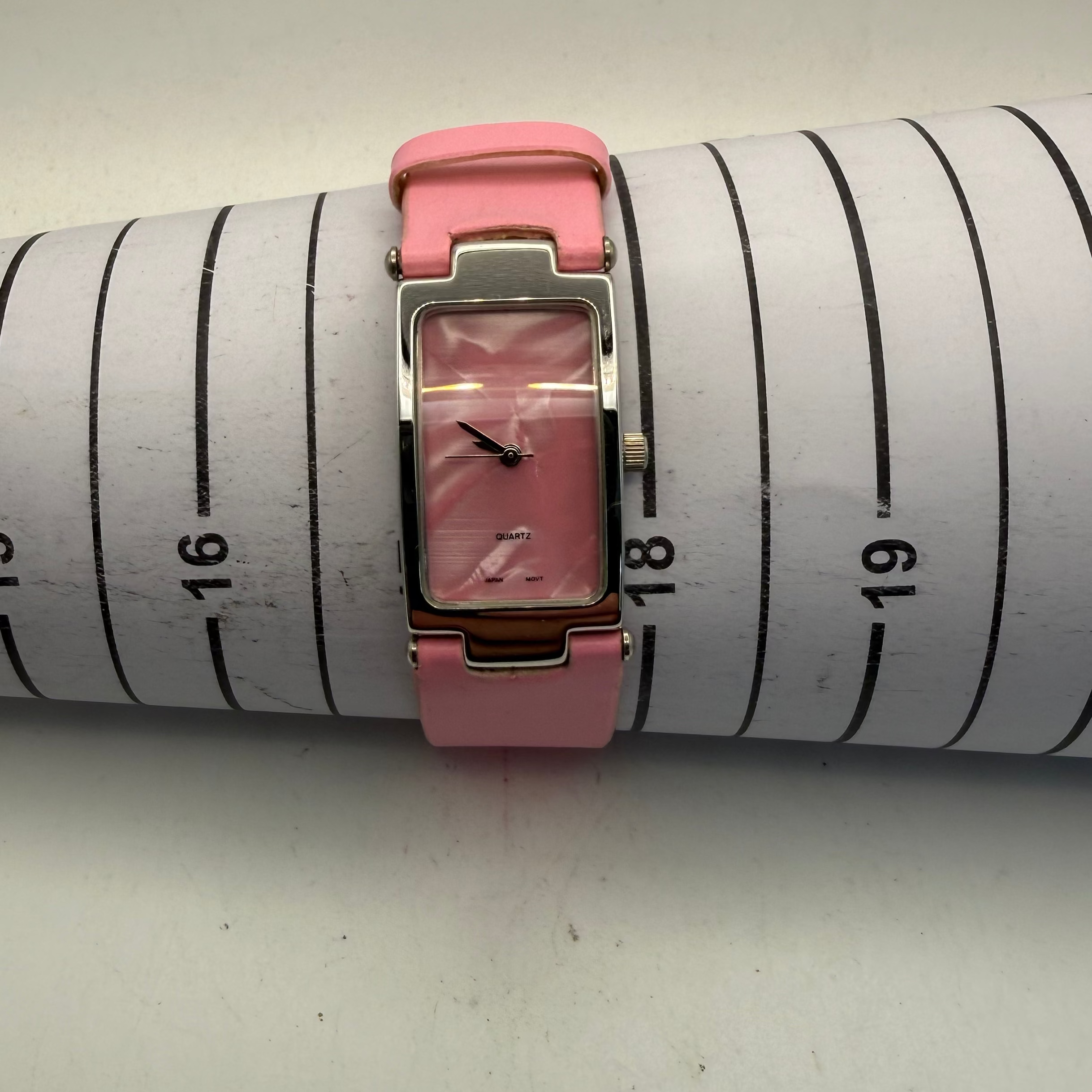 Spirit SPD-038L Ladies Pink Quartz Watch Rectangular Dial (Fully Tested and Working)- £15.00
