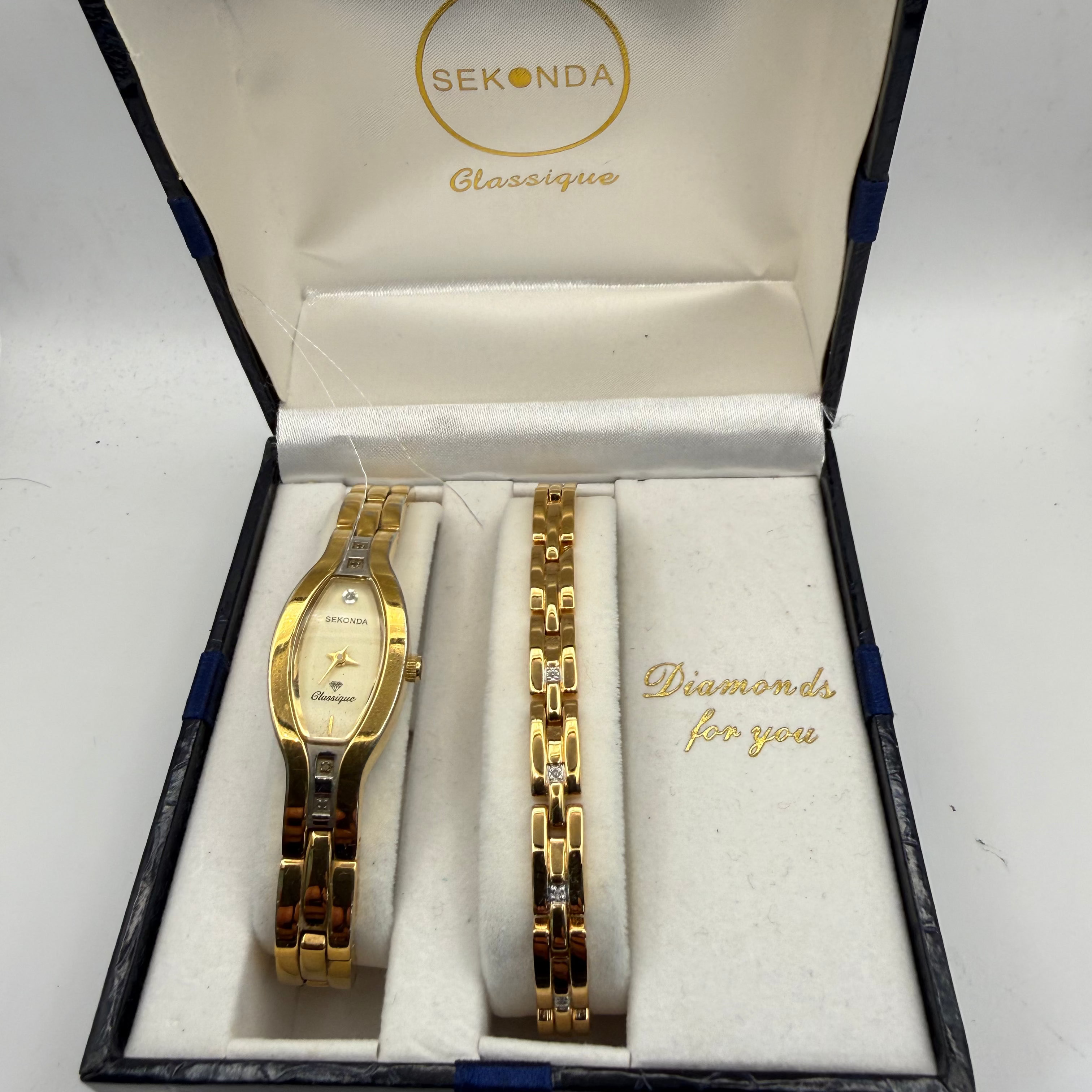 Sekonda Classique Ladies Watch & Bracelet Gift Set (Fully Tested and Working)- £30.00