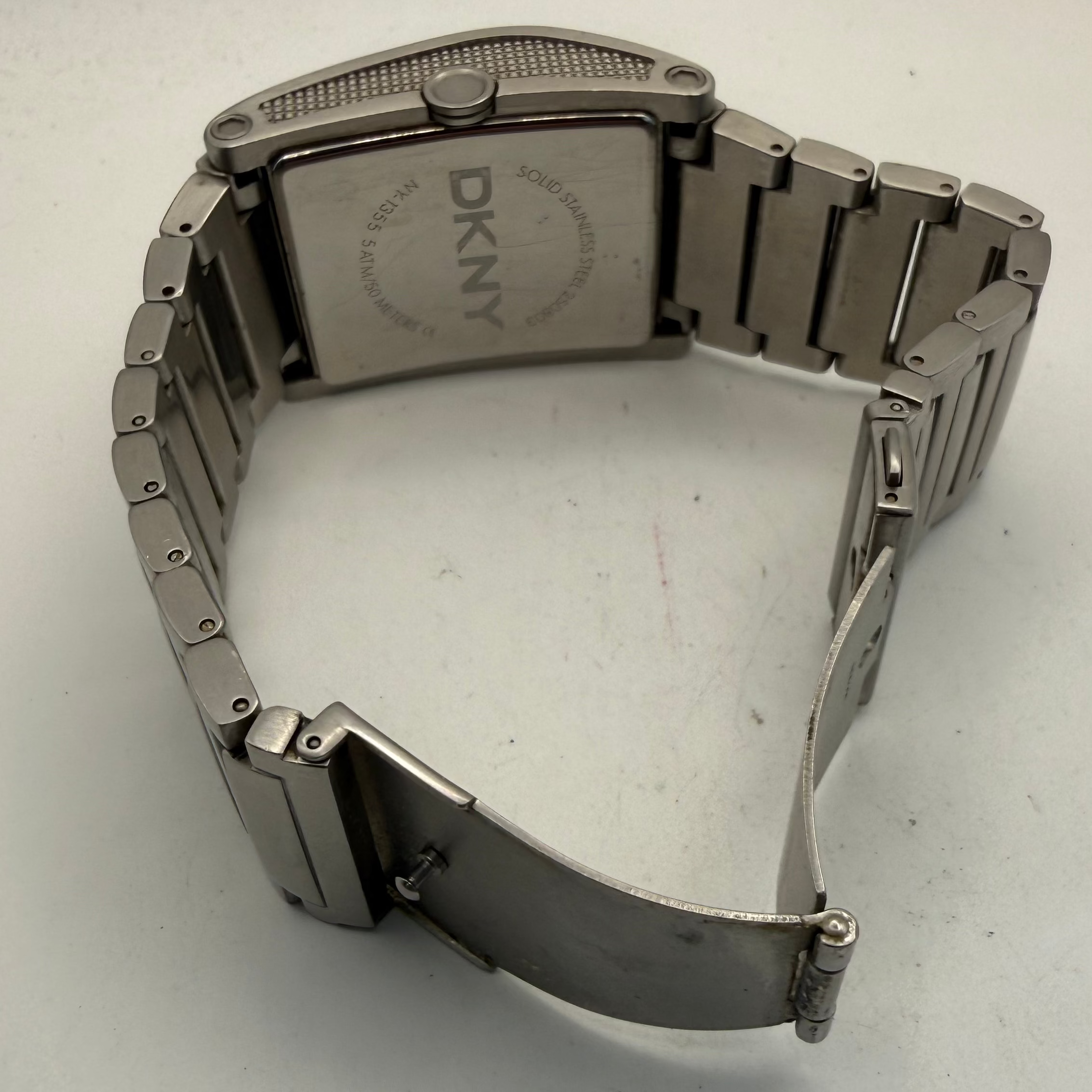 DKNY Men's Stainless Steel Watch Date Display 50M WR (Fully Tested and Working)- £60.00