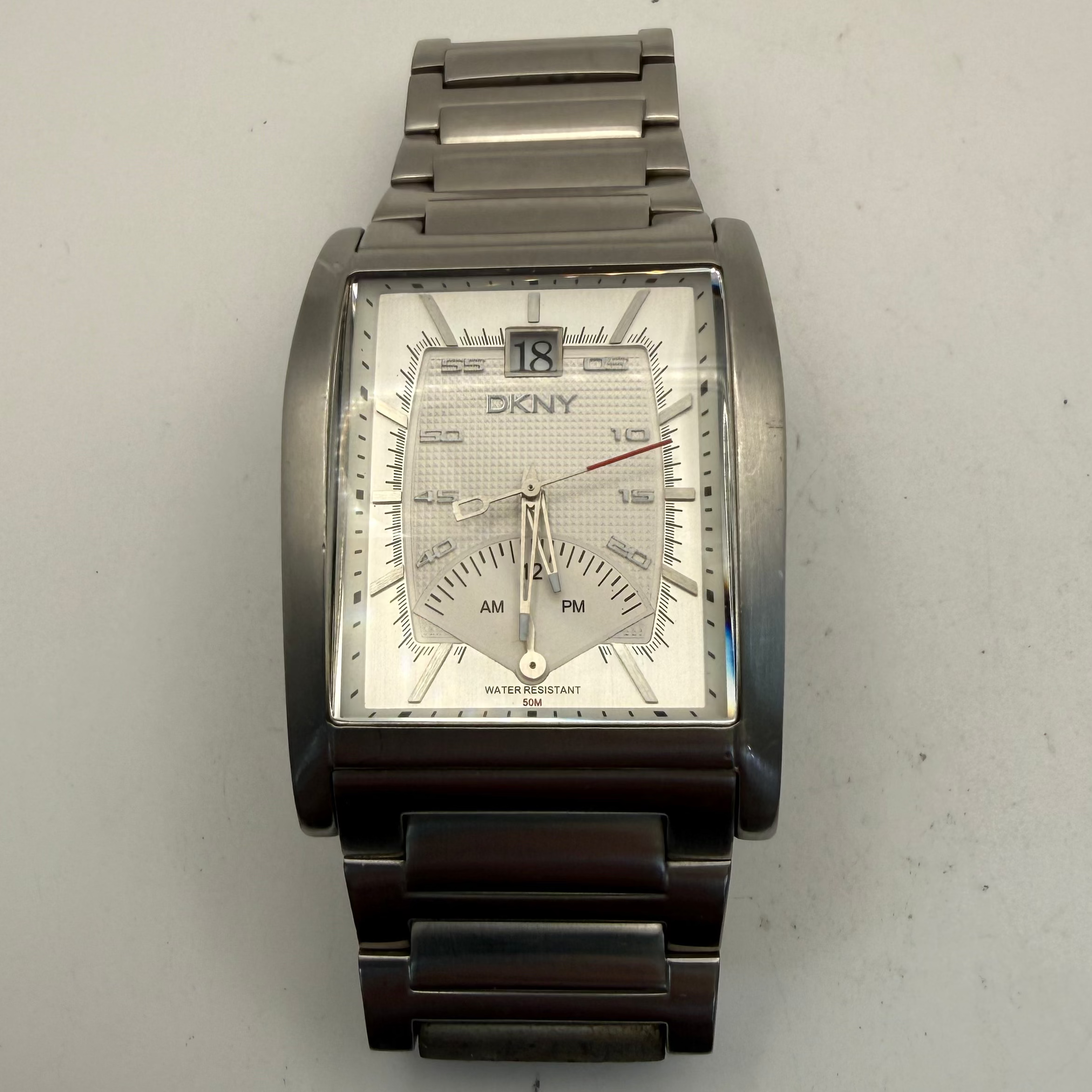DKNY Men's Stainless Steel Watch Date Display 50M WR (Fully Tested and Working)- £60.00