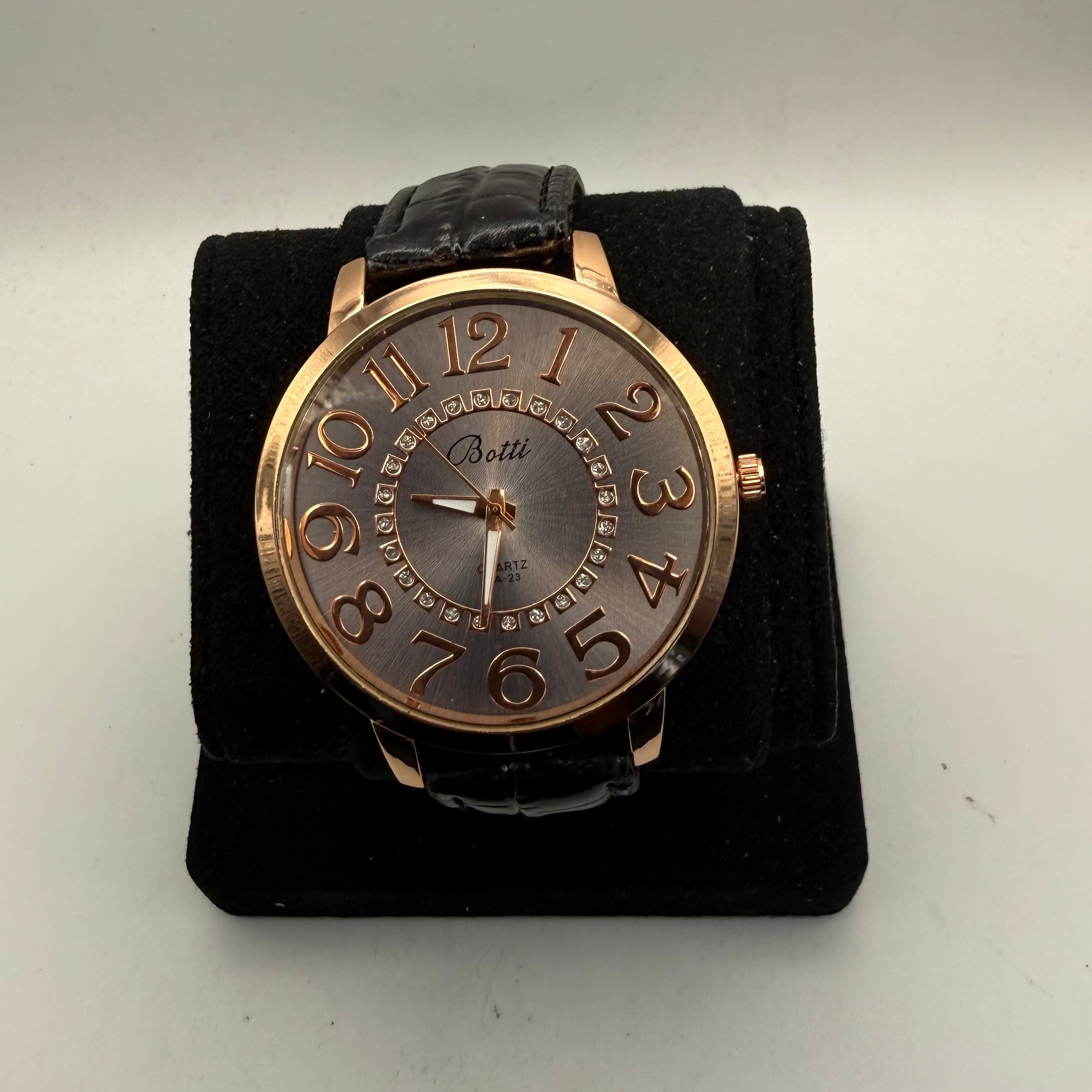 Botti Rose Gold Quartz Watch New £15.00