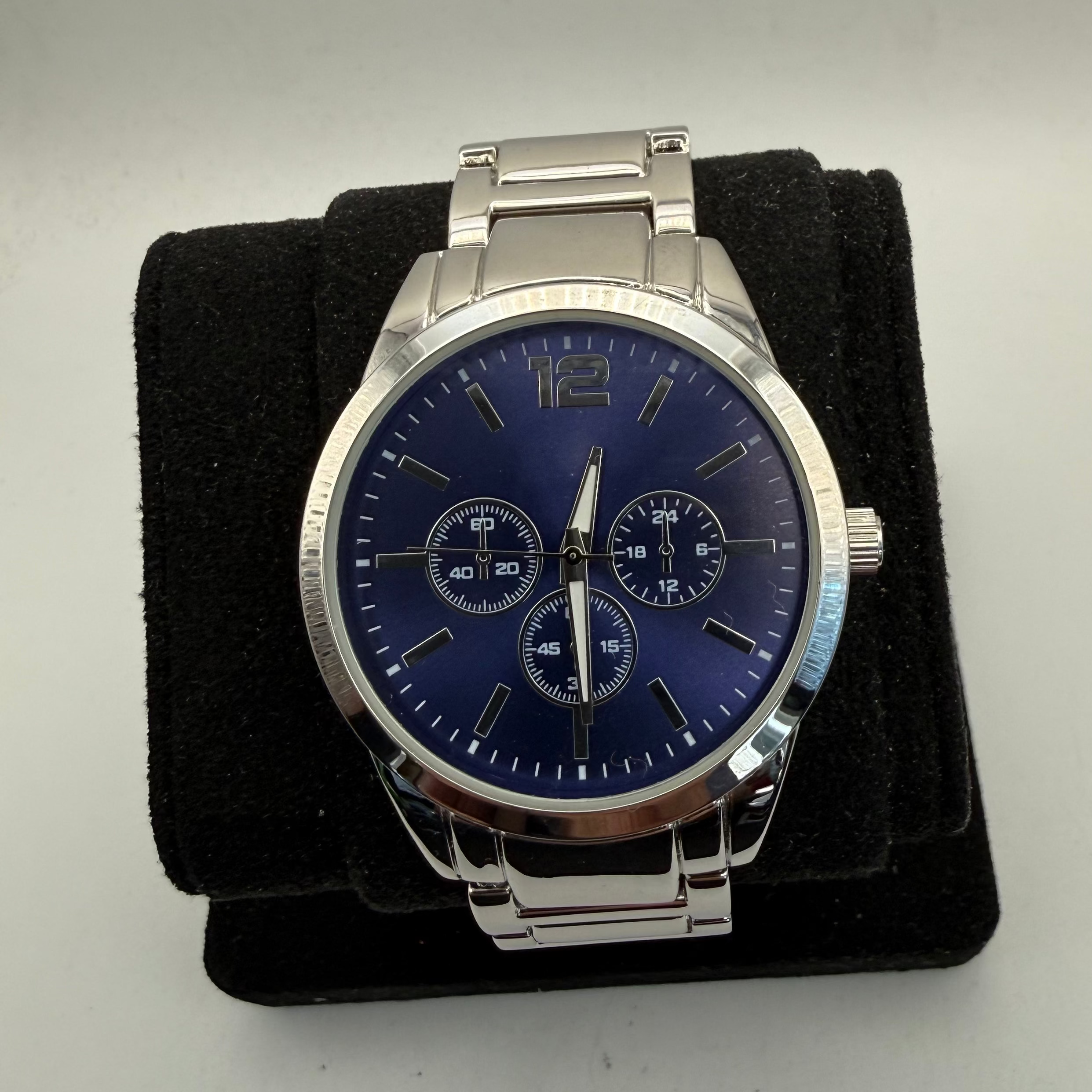 GB61 Men's Blue Dial Watch- £15.00