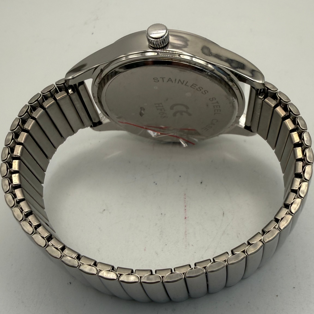 Men's Stainless Steel Expanding Bracelet Watch- £10.00