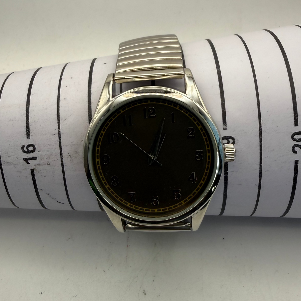 Men's Stainless Steel Expanding Bracelet Watch- £10.00