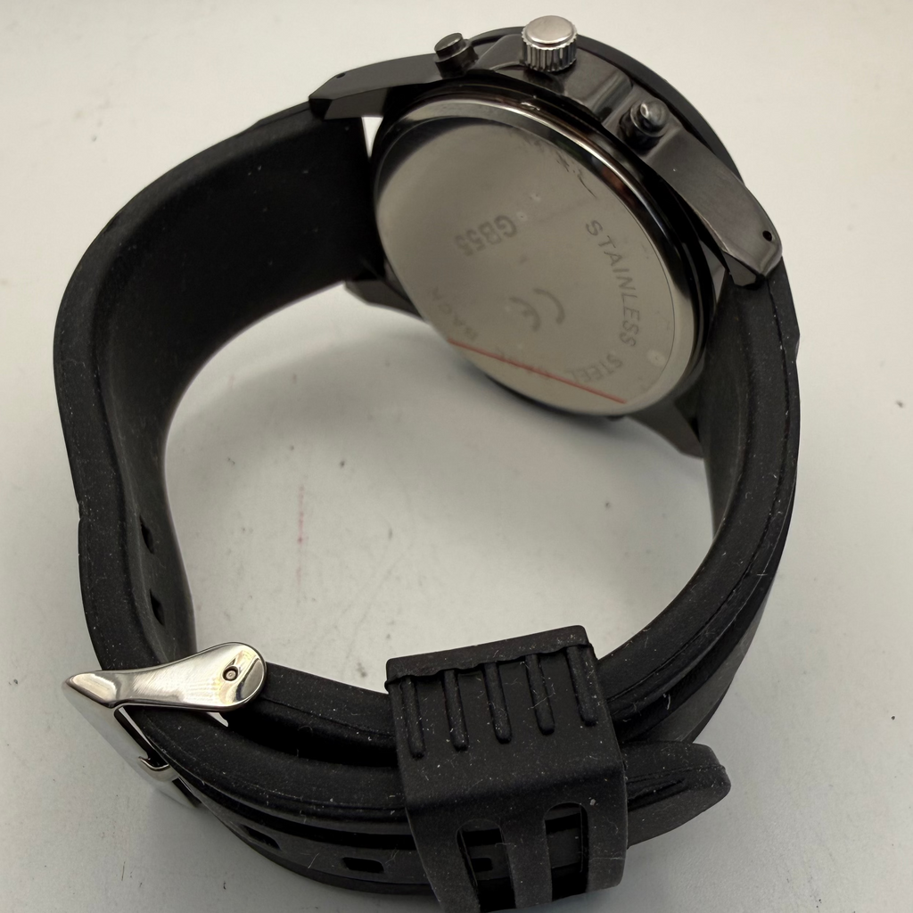 Men's Black & Orange Sports Style Watch- £15.00