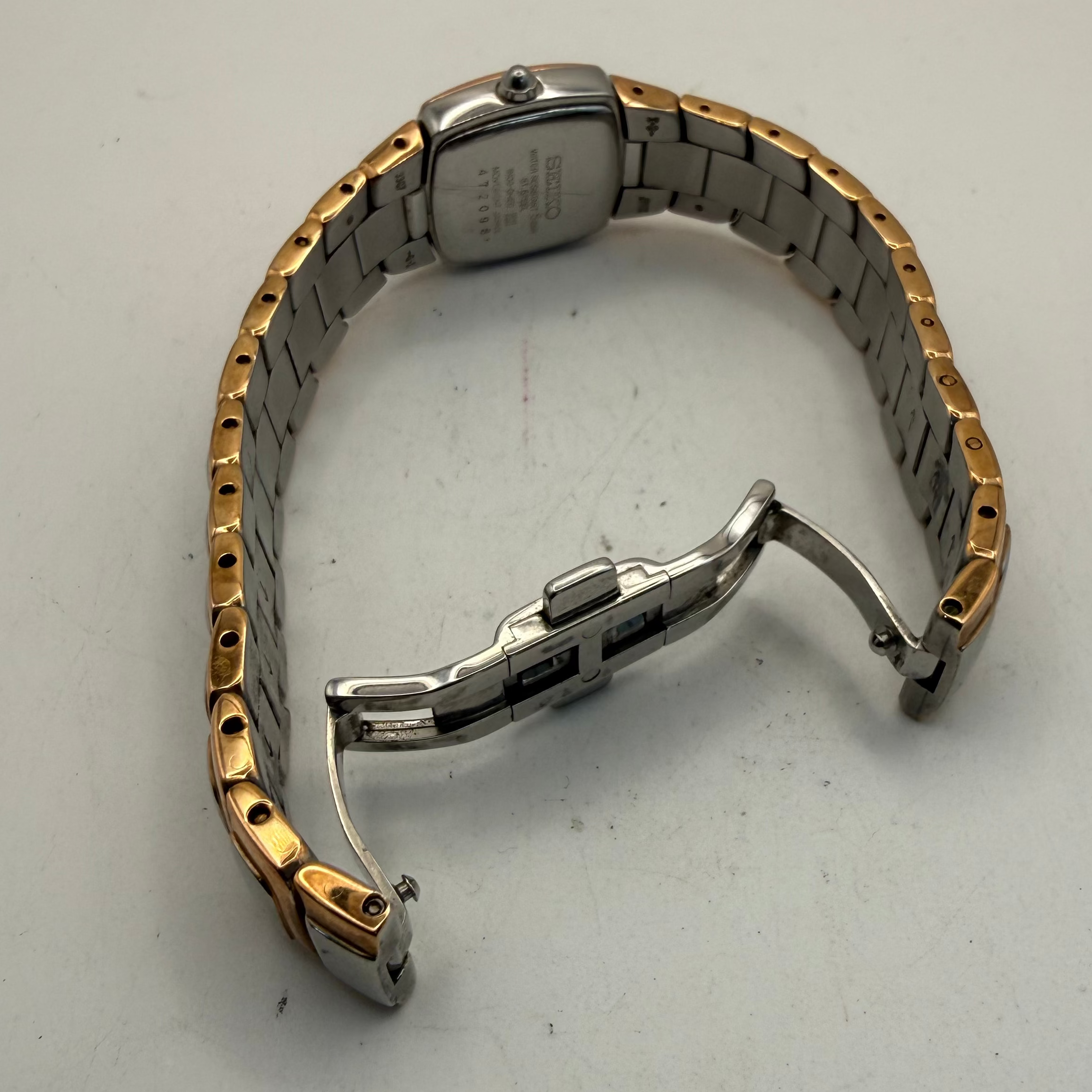 Seiko Vivace Ladies Two-Tone Bracelet Watch (Fully Tested and Working)- £60.00