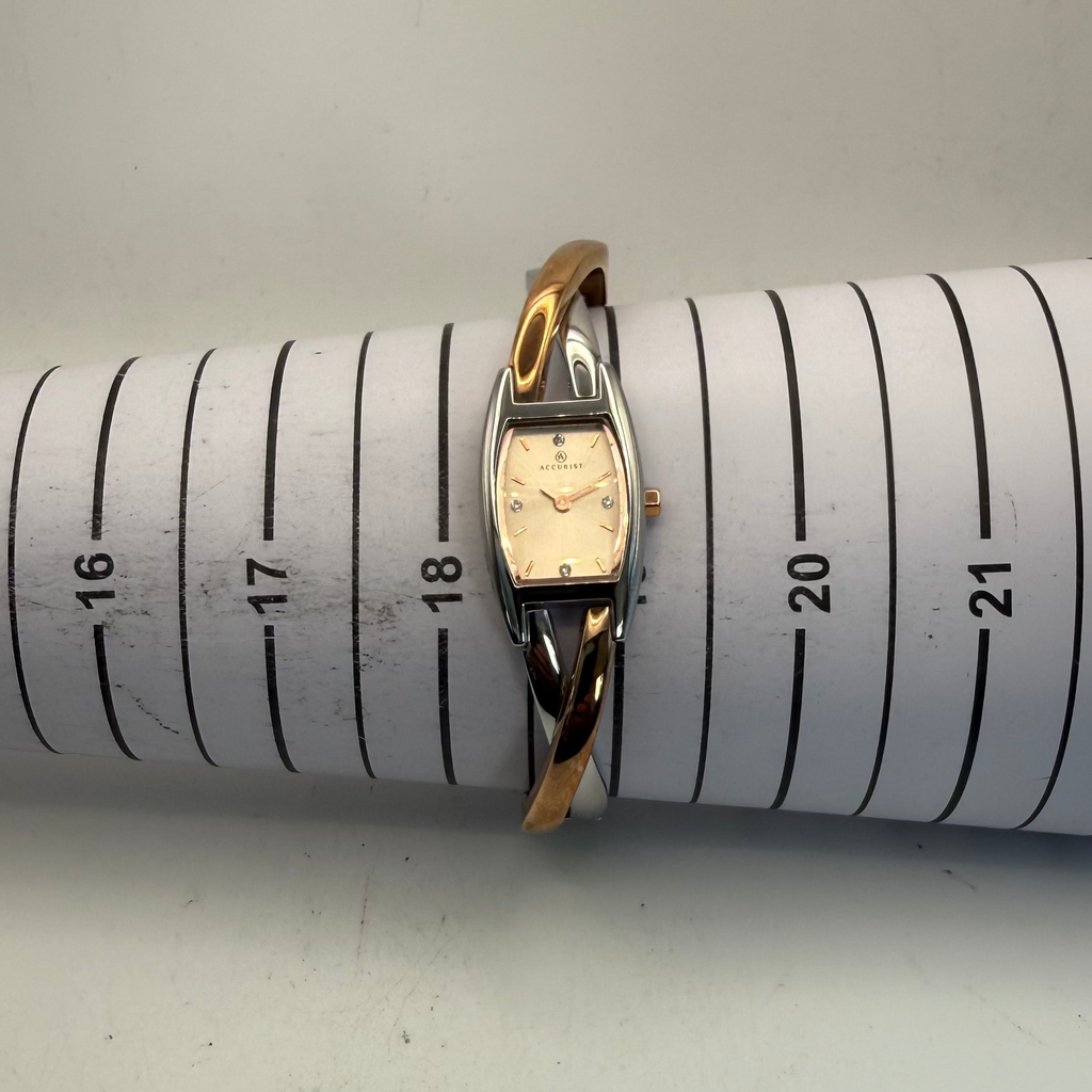 Accurist Ladies Dress Watch & Jewellery Set (Fully Tested and Working)- £35.00