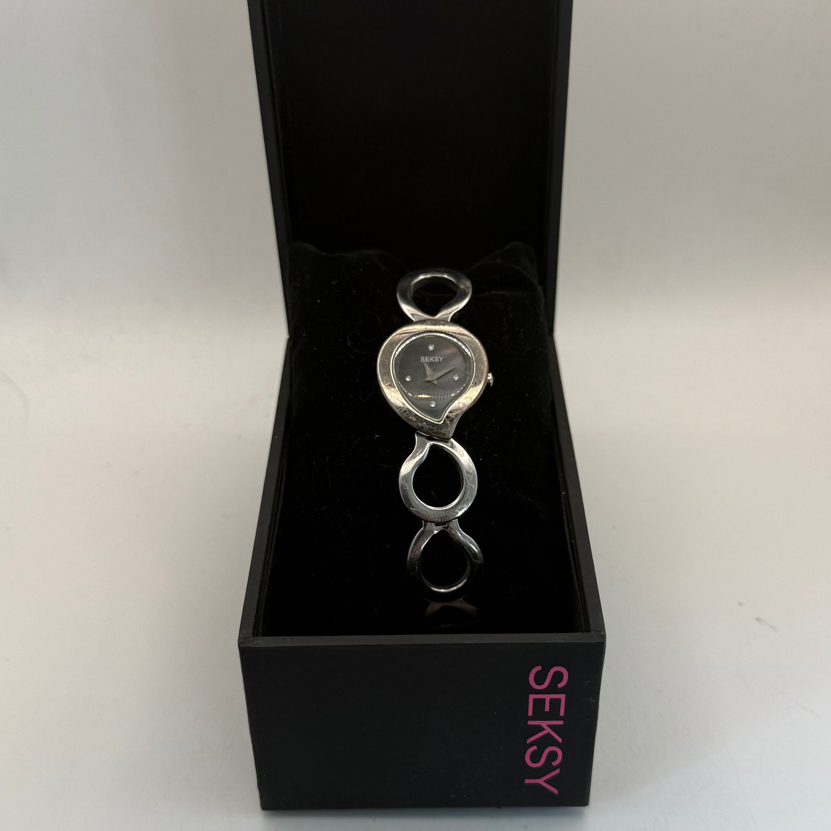 Seksy Eclipse Ladies Bracelet Watch Model 4989 (Fully Tested and Working)