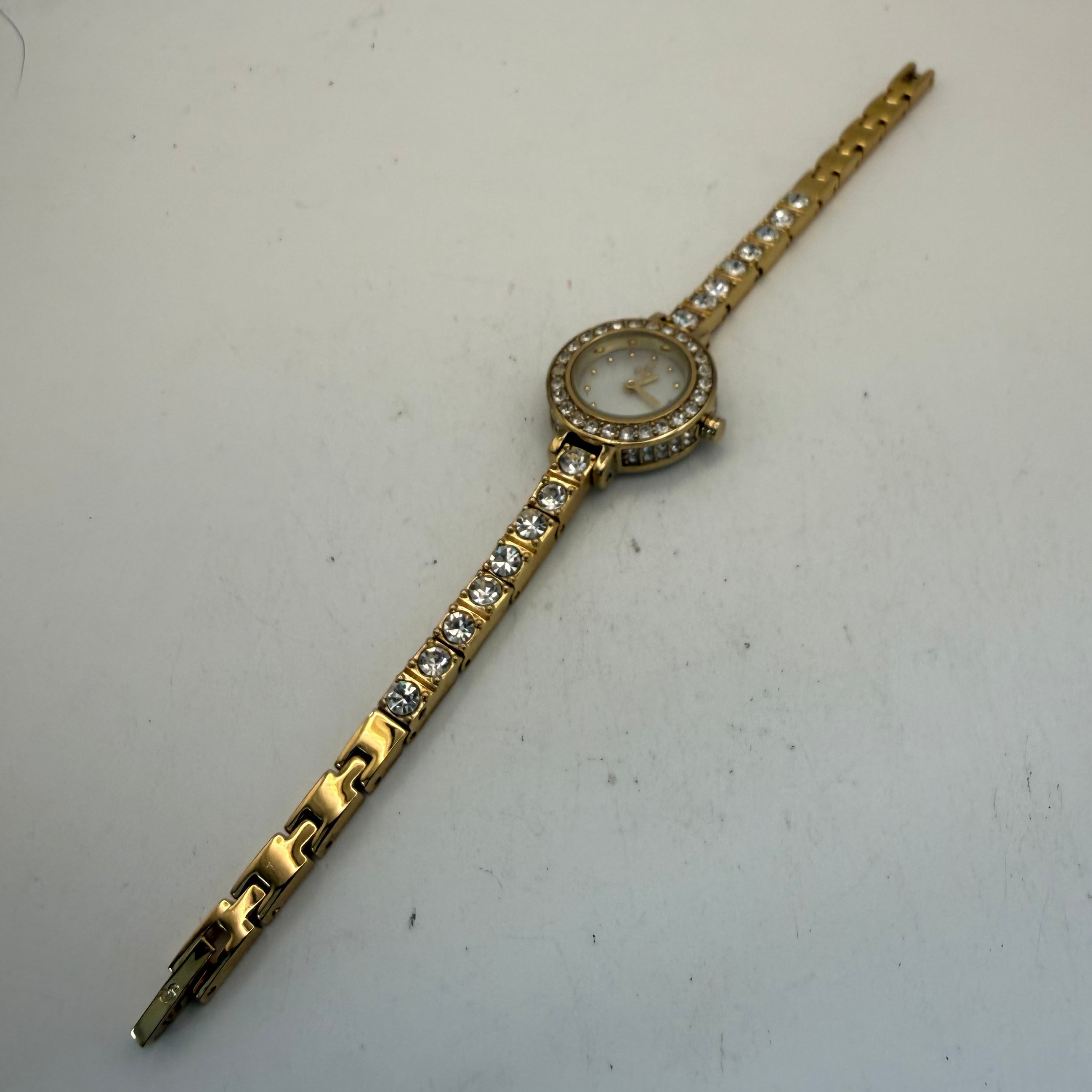 Solo Ladies Crystal Bracelet Watch Gold Tone Full Set (Fully Tested and Working)- £12.00