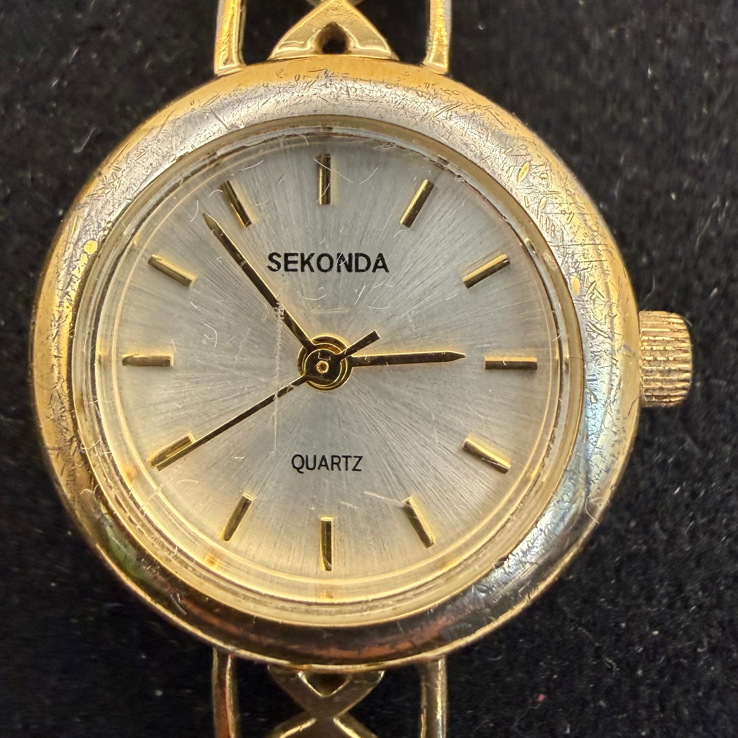 Sekonda Ladies Vintage Quartz Watch (Fully Tested and Working)- £8.00
