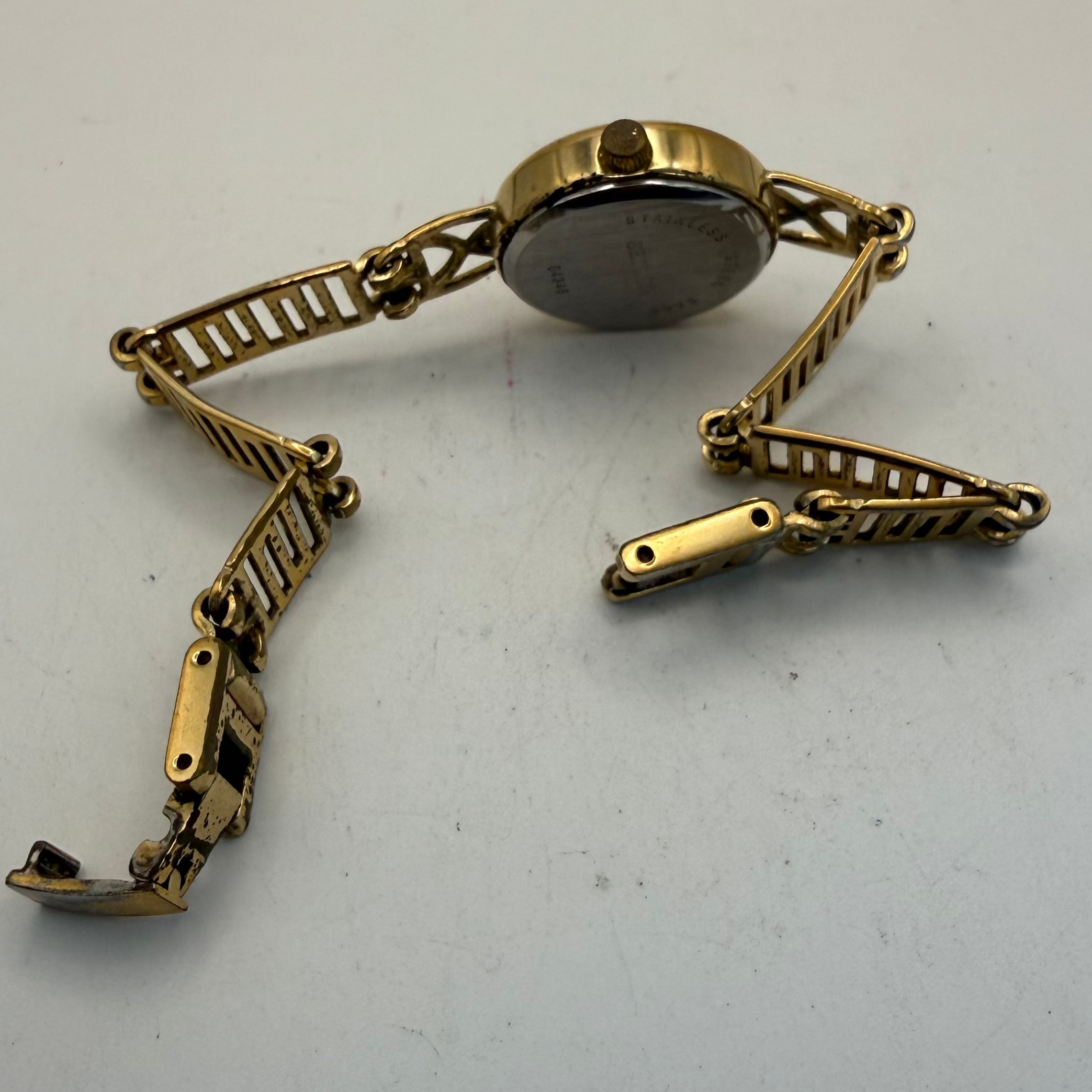Sekonda Ladies Vintage Quartz Watch (Fully Tested and Working)- £8.00